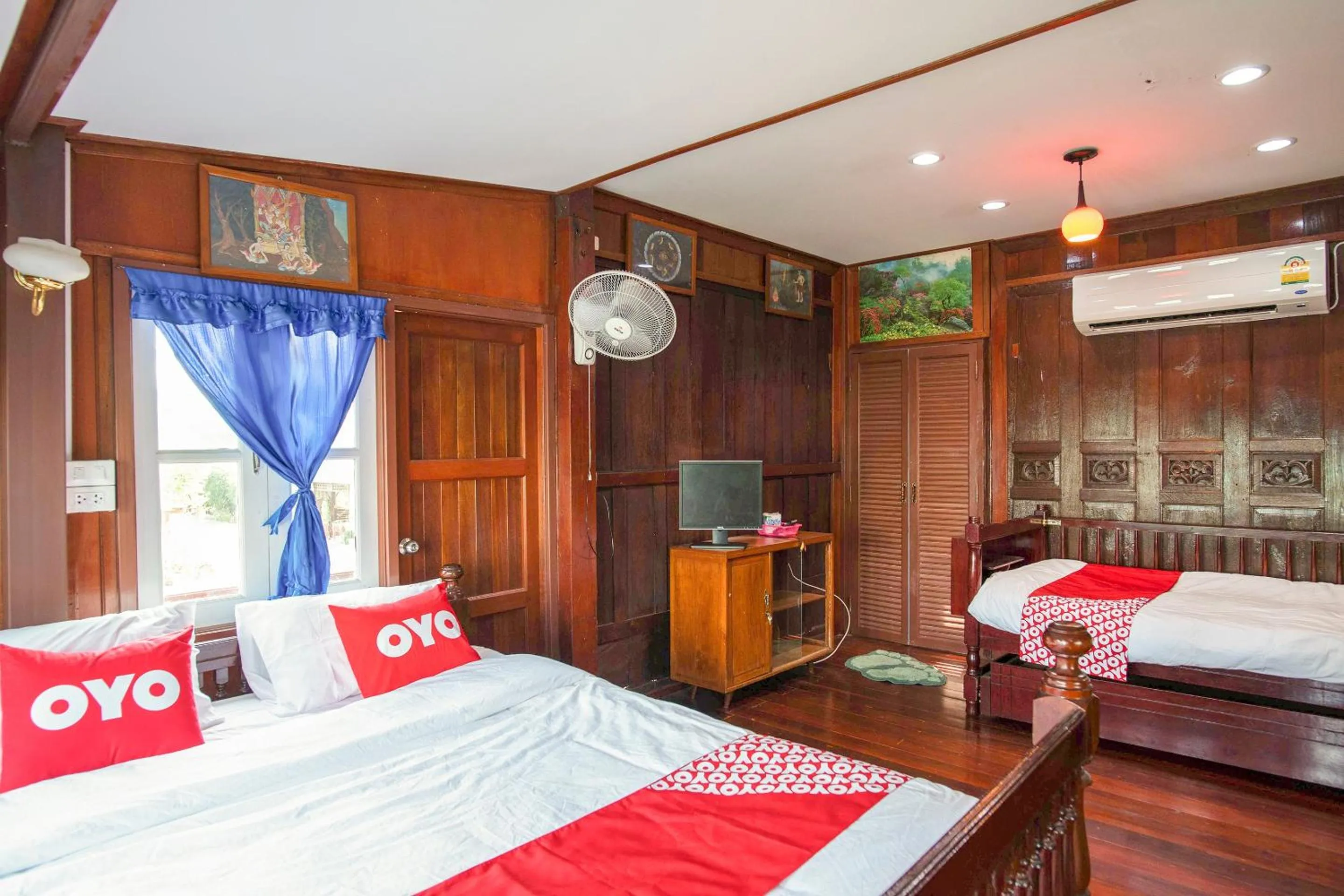 Bedroom in OYO 402 Raknatee Resort