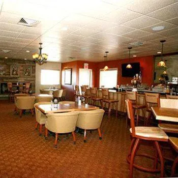 Restaurant/places to eat in Trails End Motel Sheridan