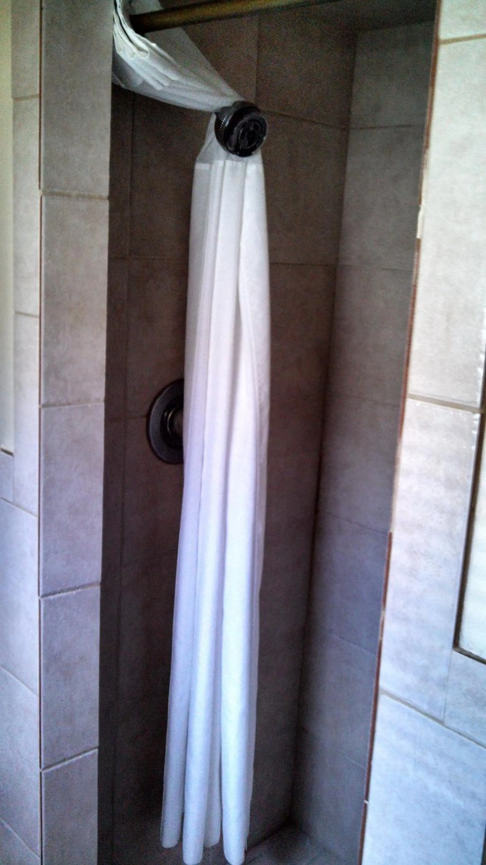 Shower in Trails End Motel Sheridan