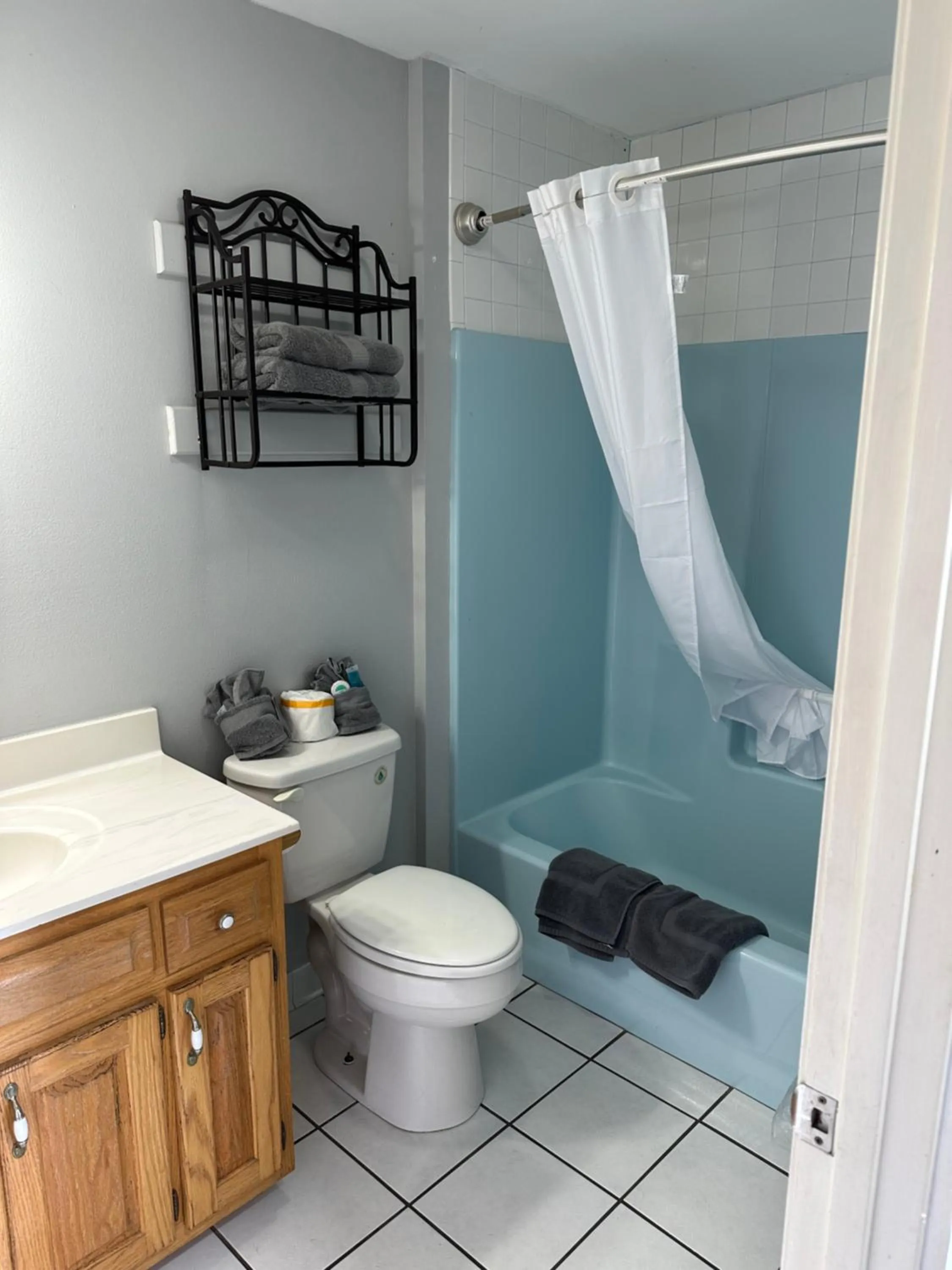 Bathroom in Heidi Motel - Helen