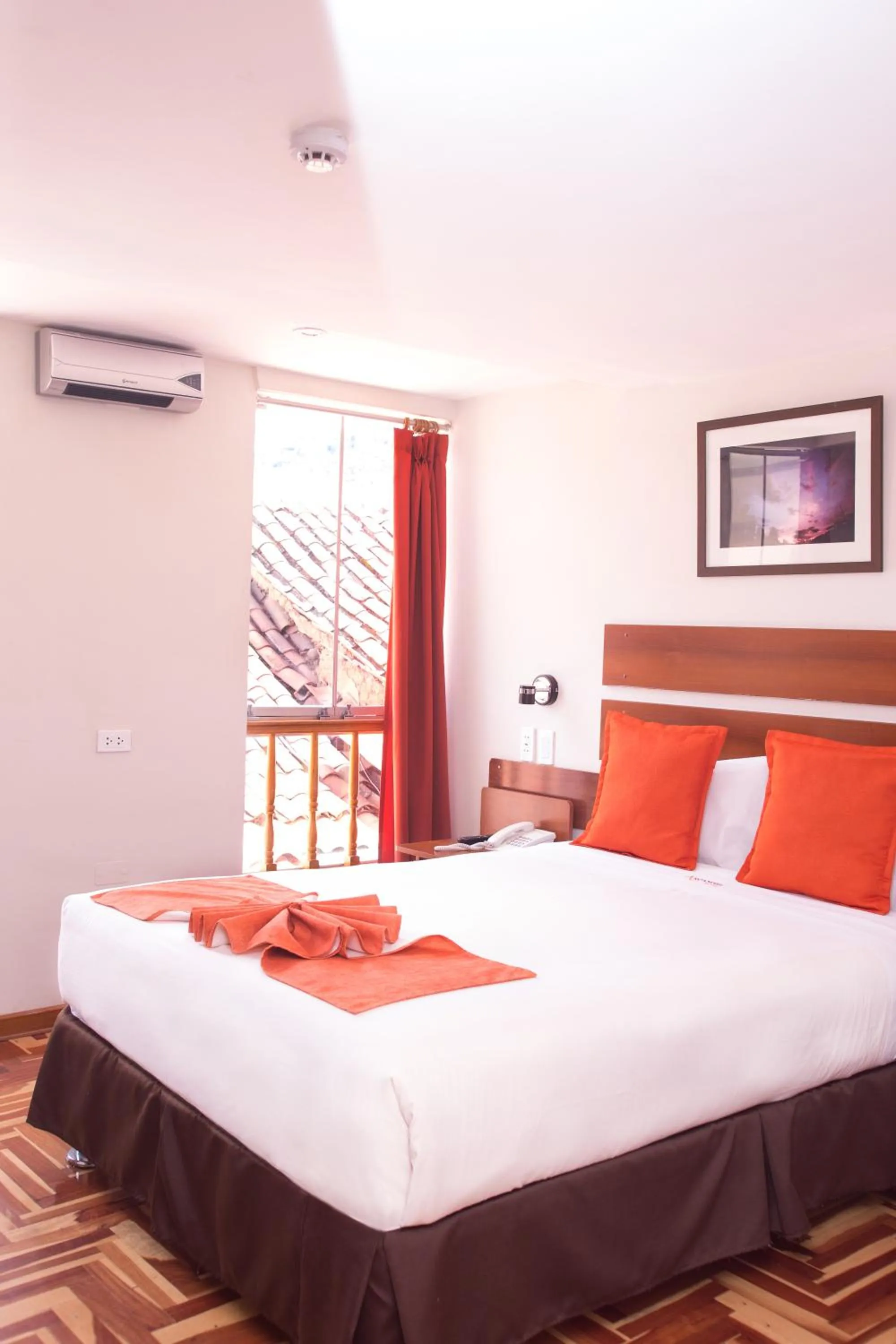 Photo of the whole room, Bed in Hotel Arcangel