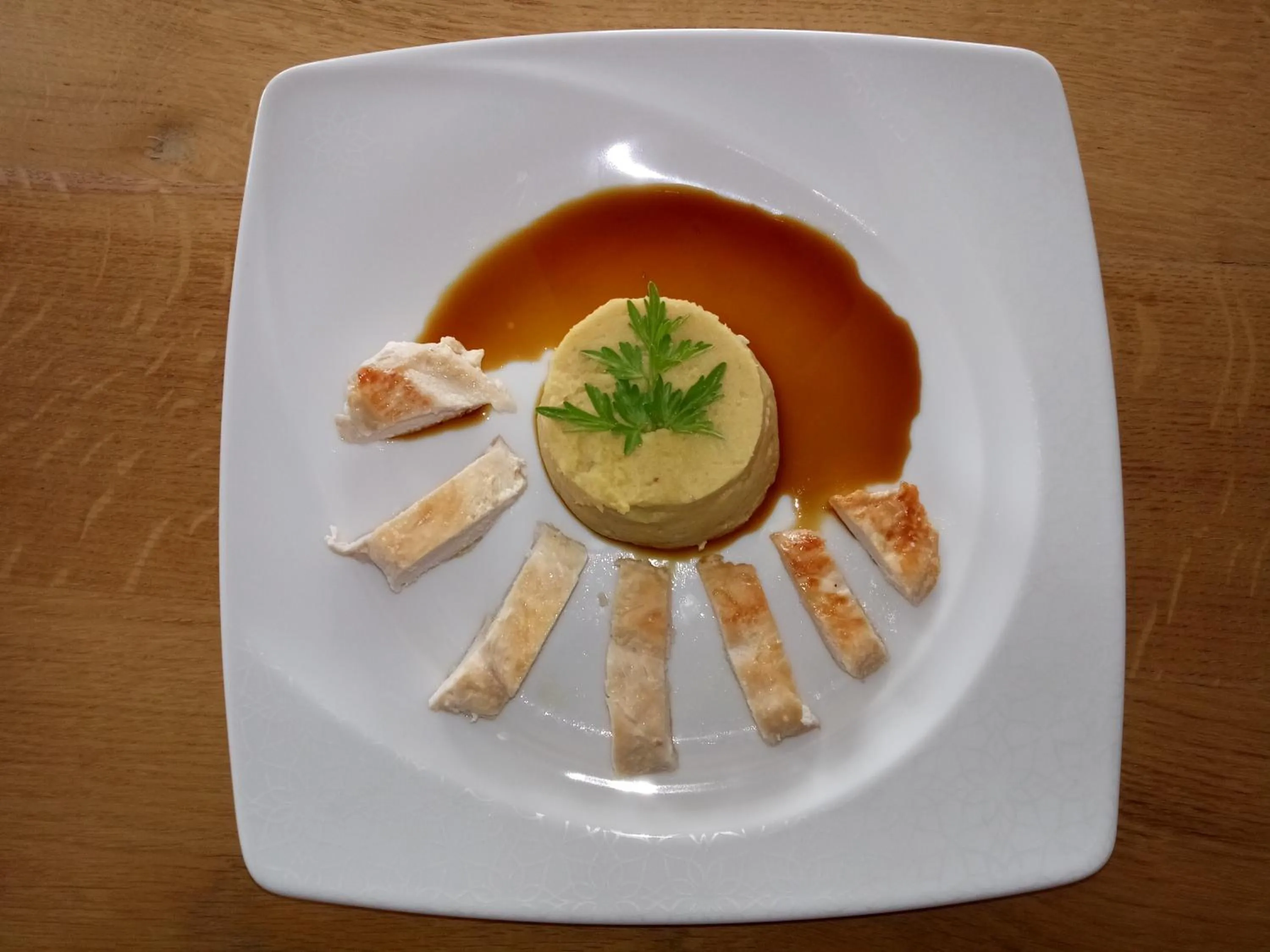 Dining area in La Closerie de Sens