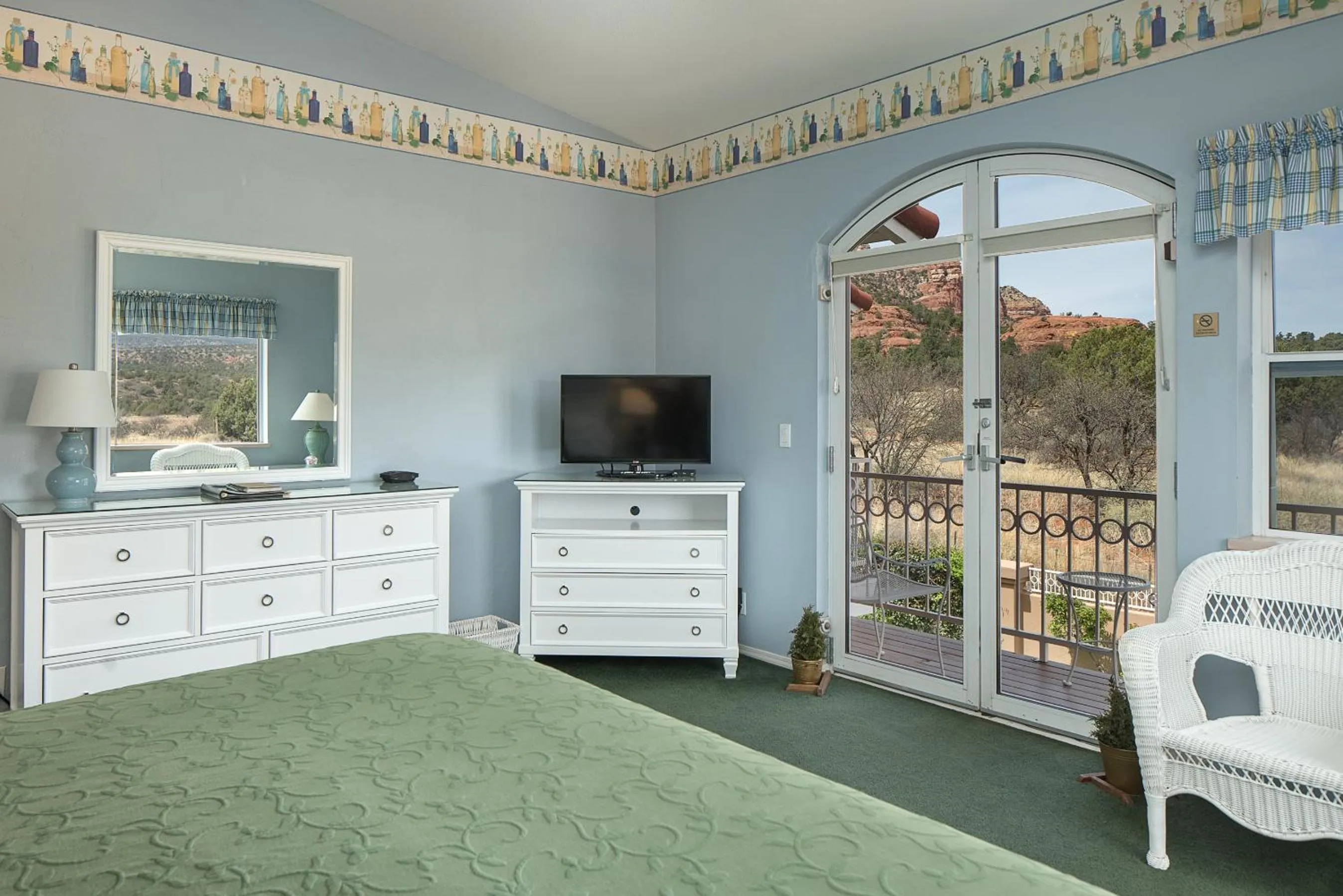 Photo of the whole room in Canyon Villa Bed & Breakfast Inn of Sedona