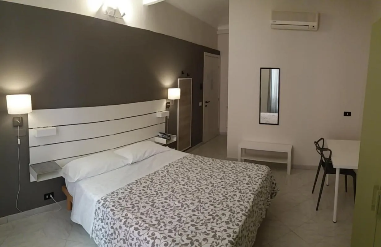 Photo of the whole room in HOTEL MALIBU