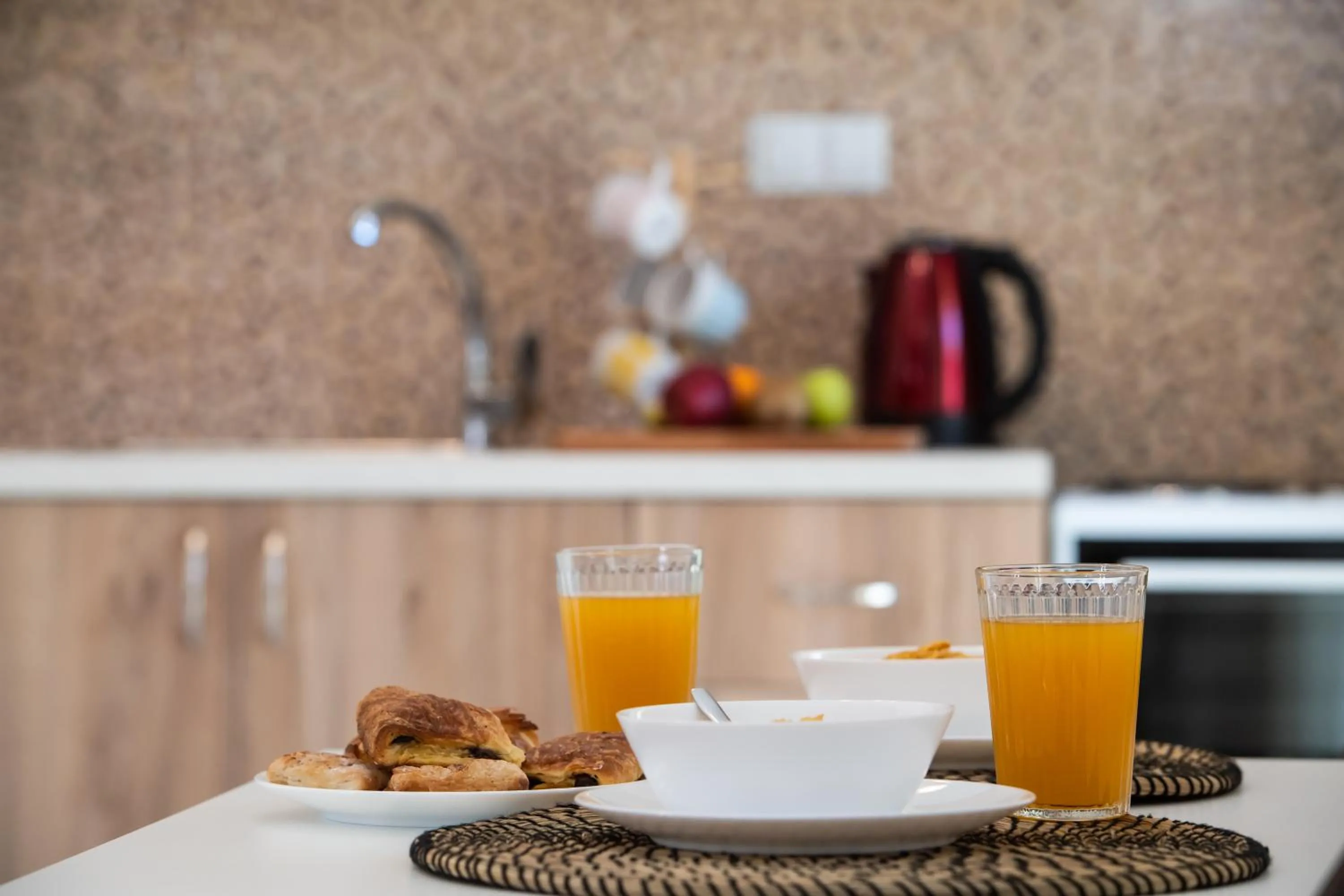 Bounatsa Studios & Apartments