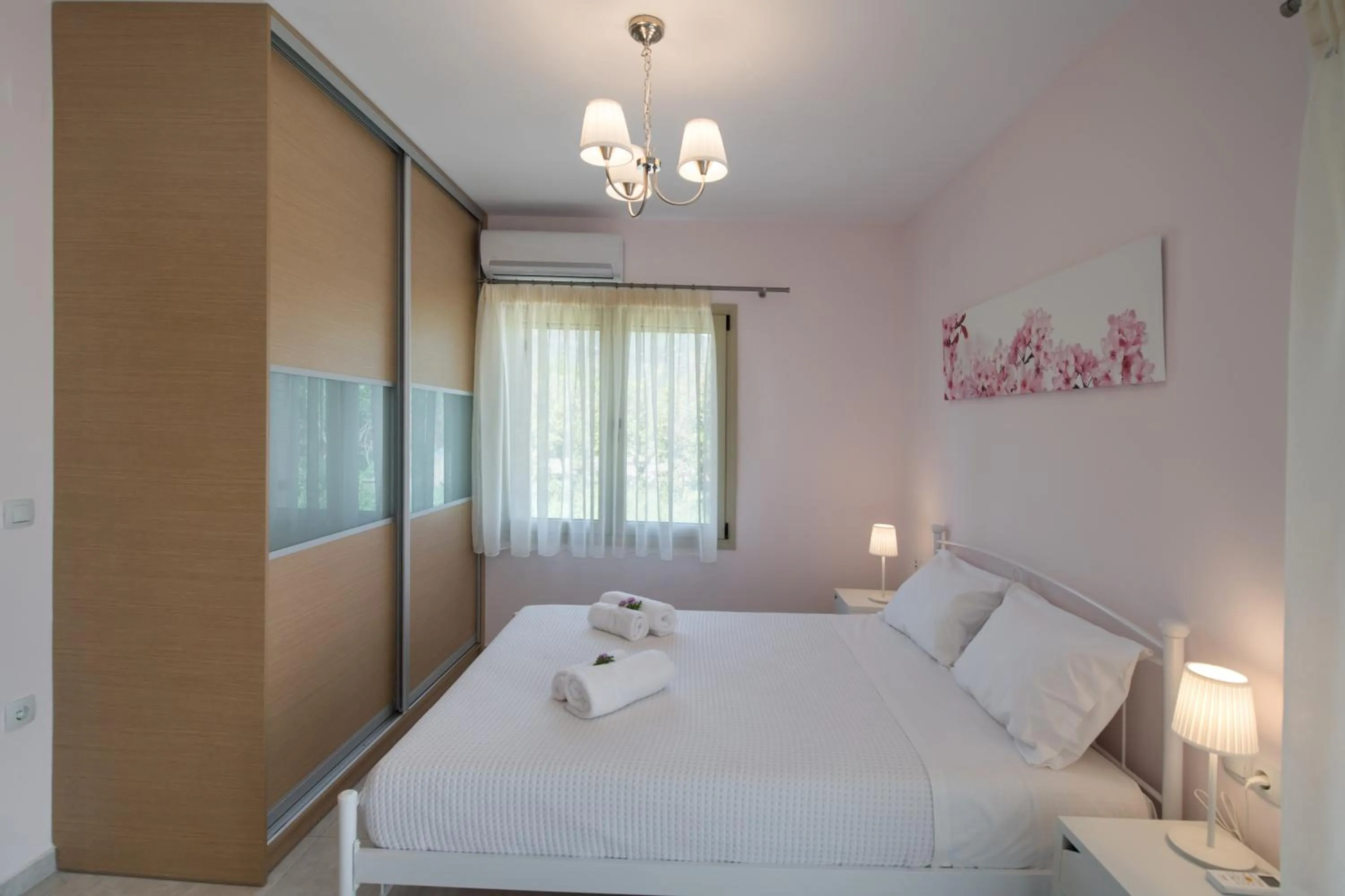 Bed in Bounatsa Studios & Apartments