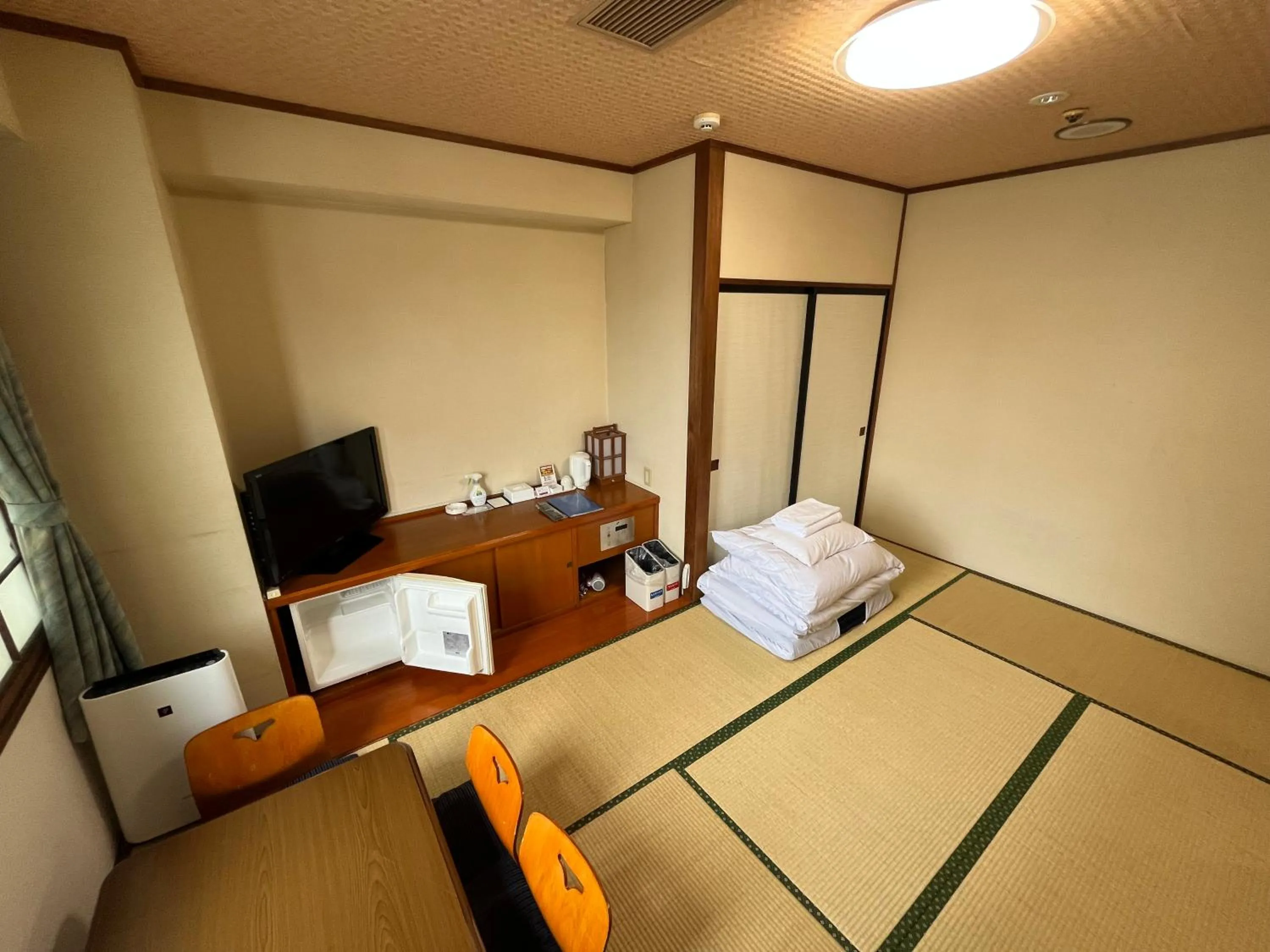 Bedroom, Bed in Hotel Axia Inn Kushiro