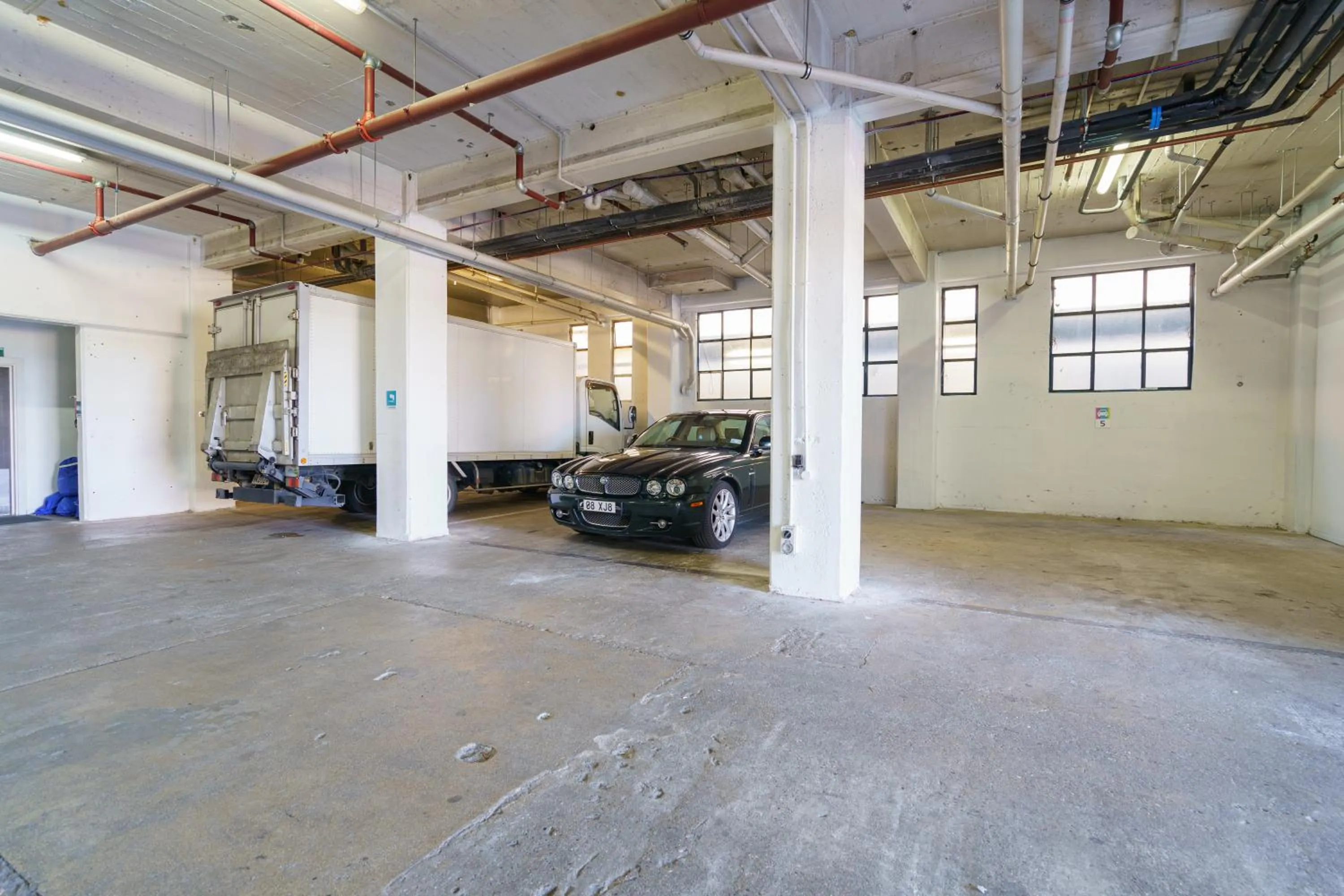 Parking in Ibis Styles Invercargill