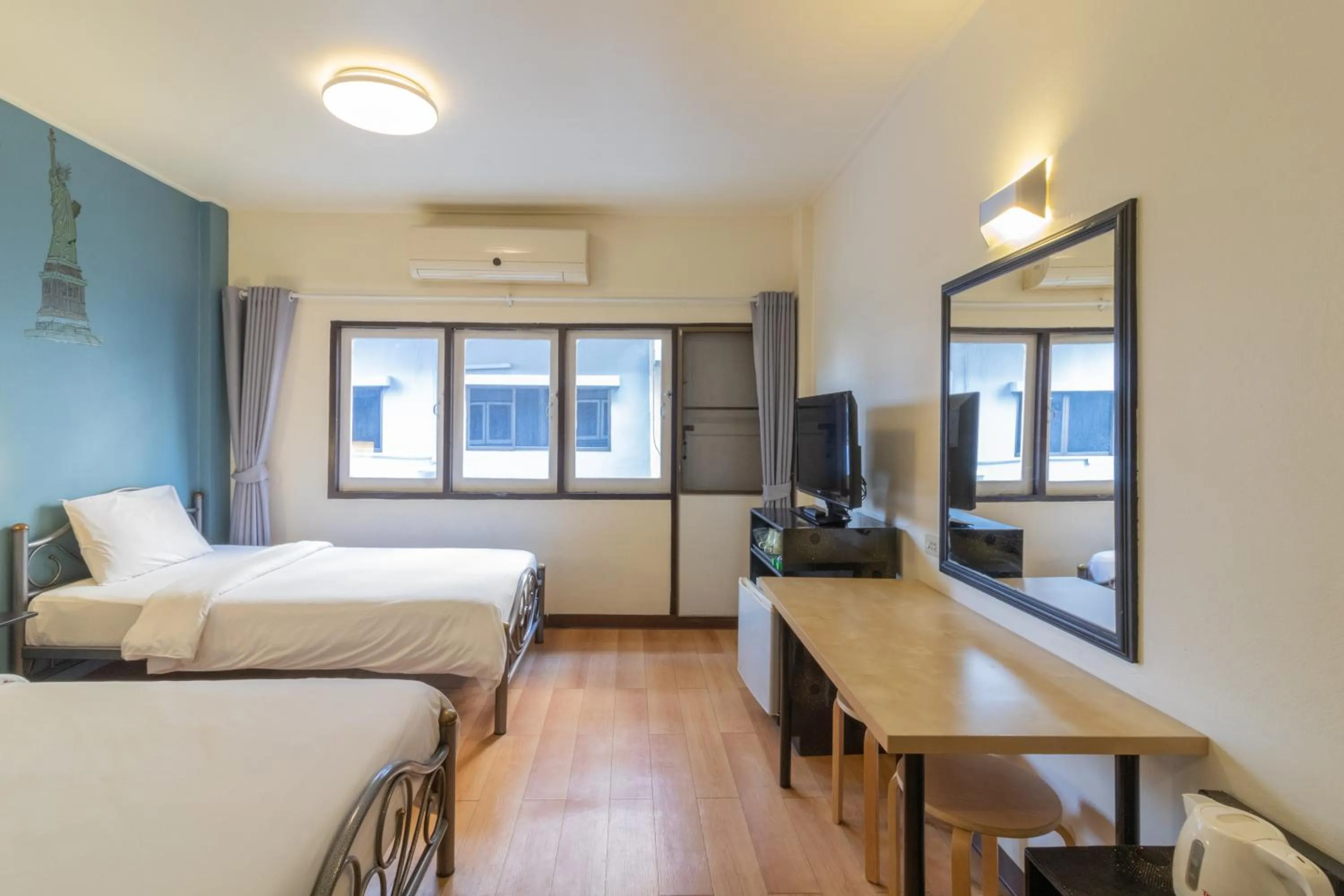 Sea view in Intown Residence