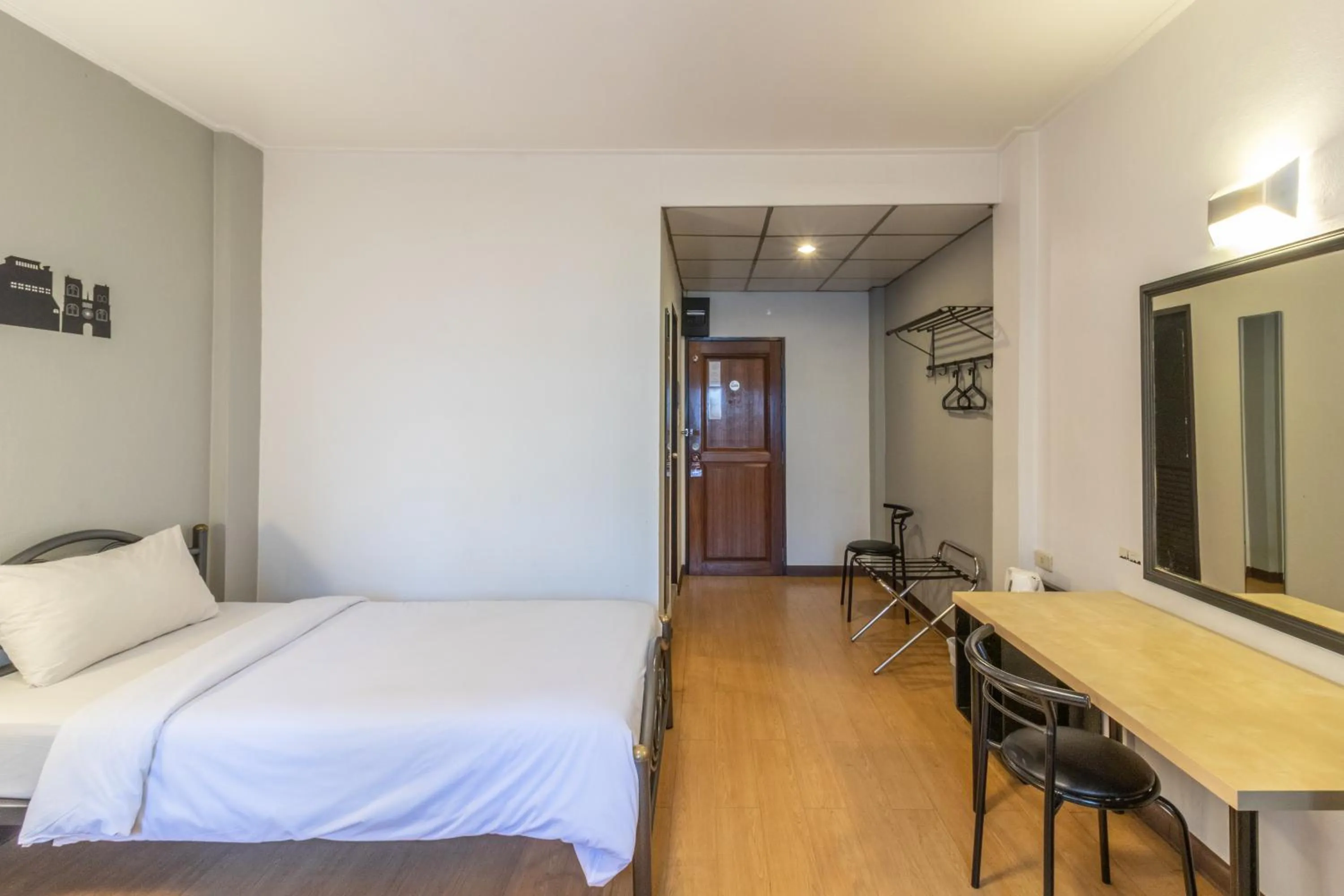 Photo of the whole room in Intown Residence