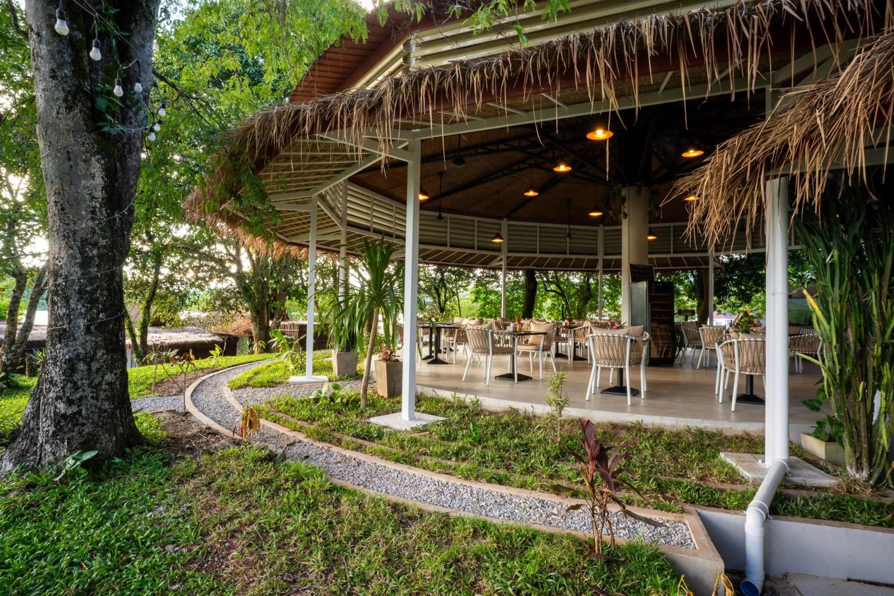 Restaurant/places to eat in The Sanctuary Nam Ngum Beach Resort