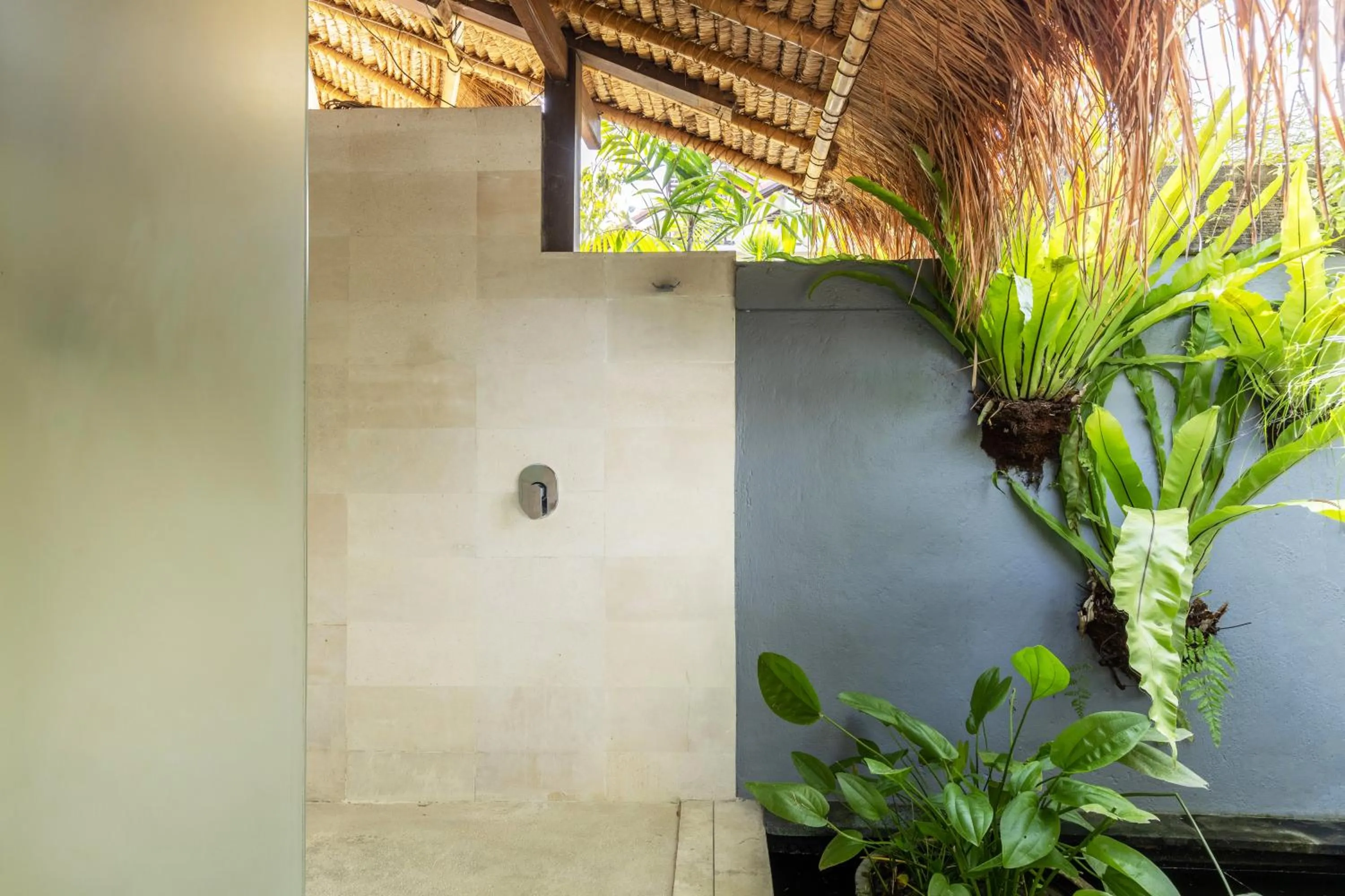Shower in Elina Villas Seminyak