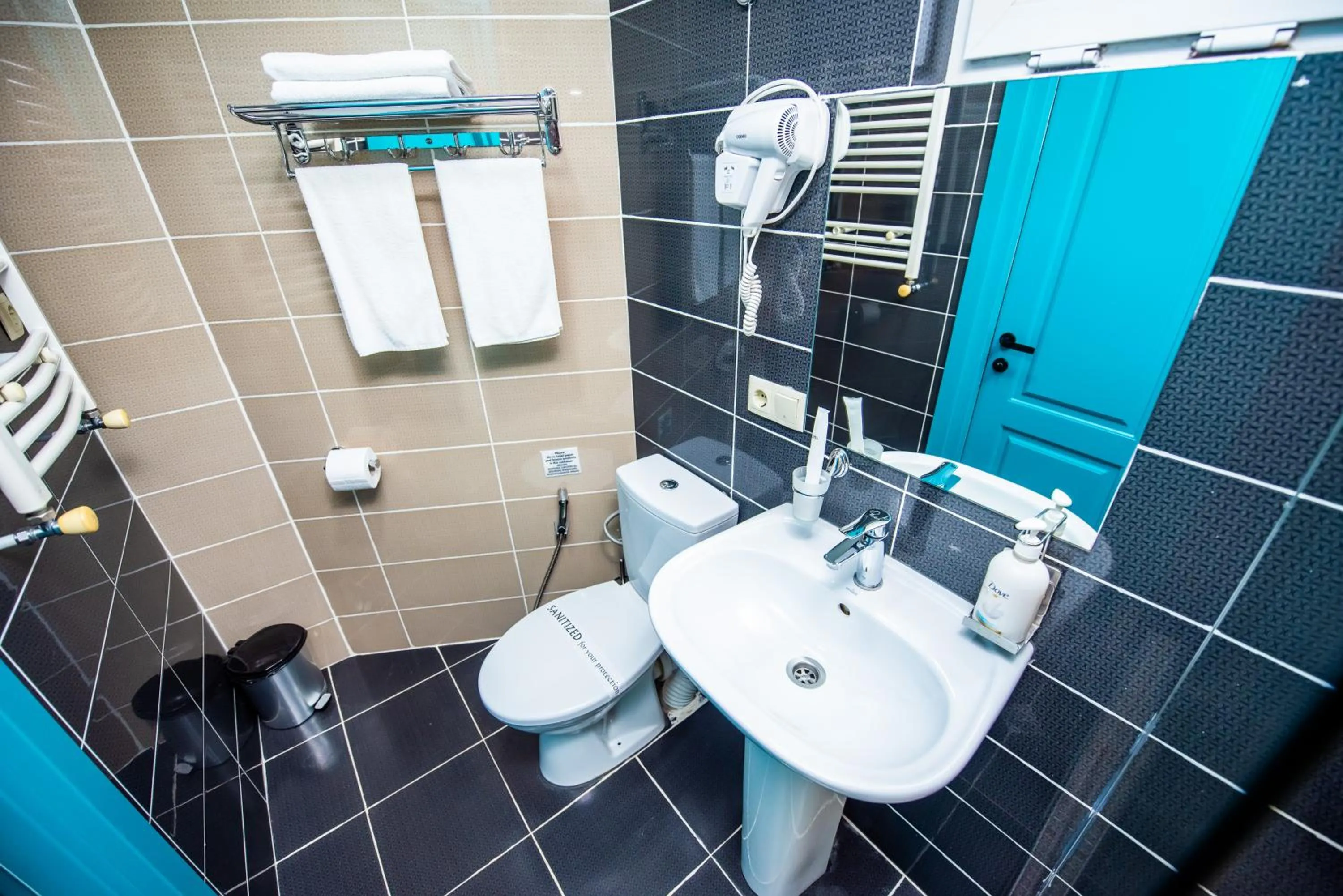 Shower in City Inn - Boutique Hotel Tbilisi