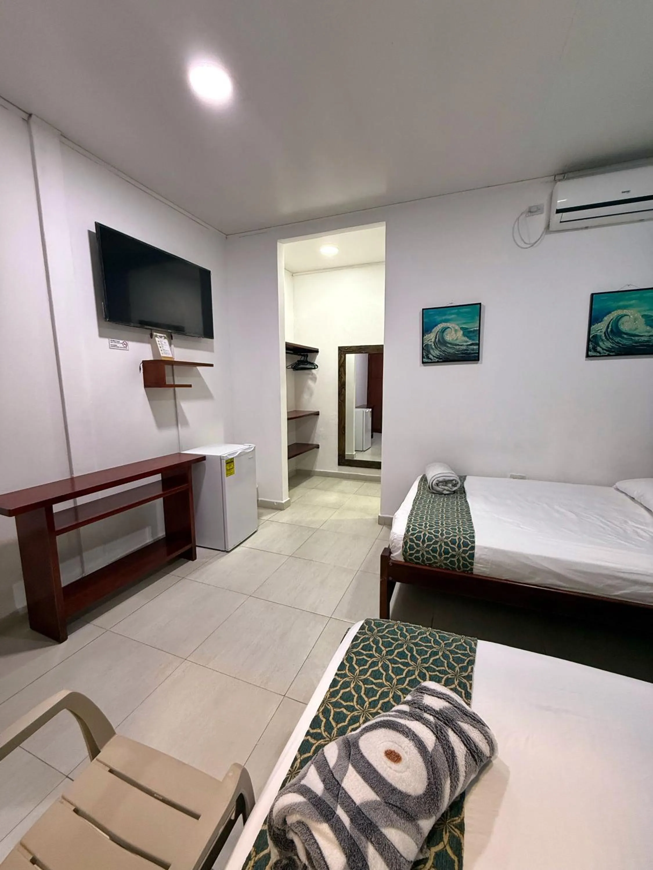 Photo of the whole room, Bed in Apartahotel Caribe Diez