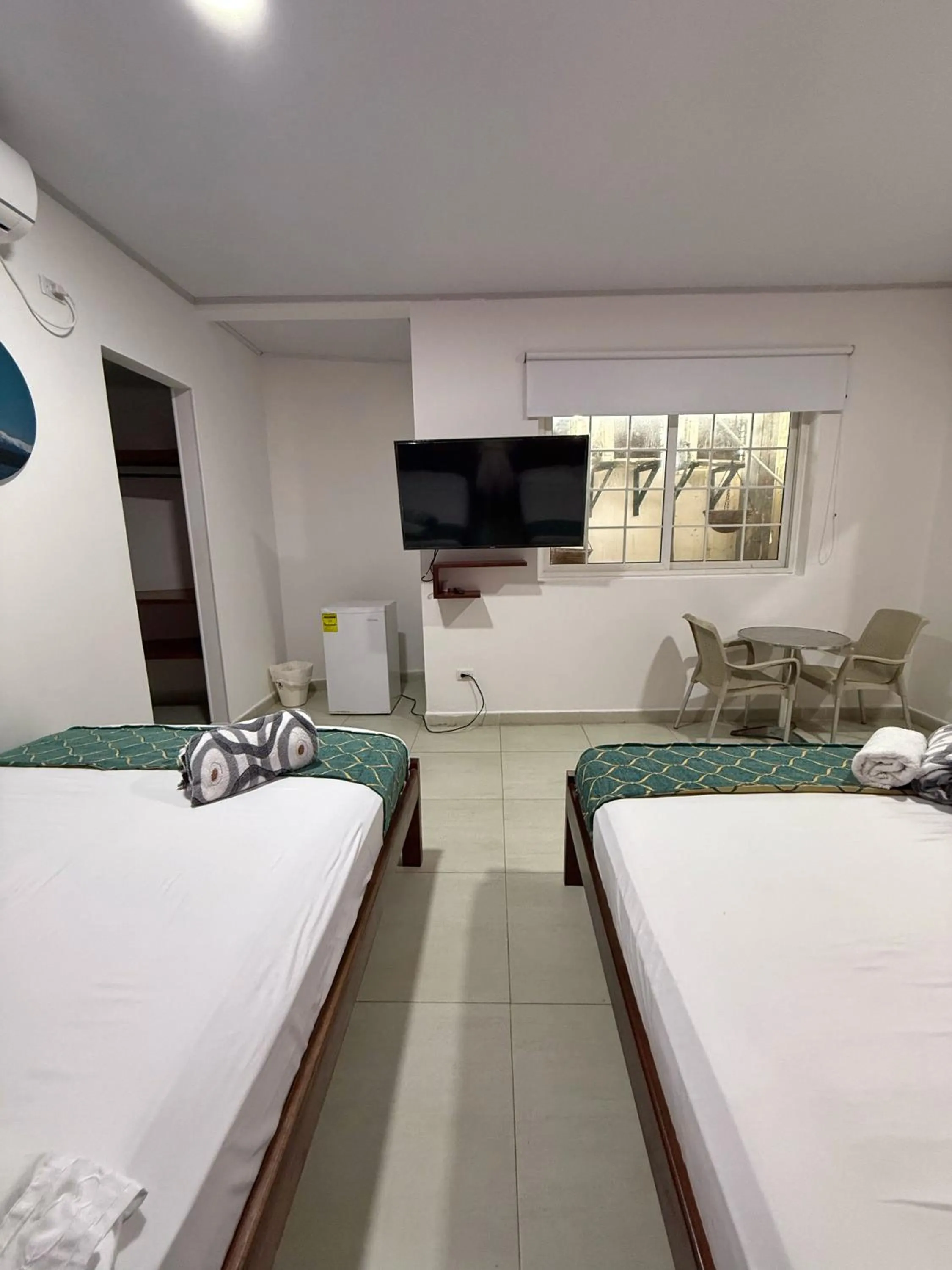 Photo of the whole room, Bed in Apartahotel Caribe Diez