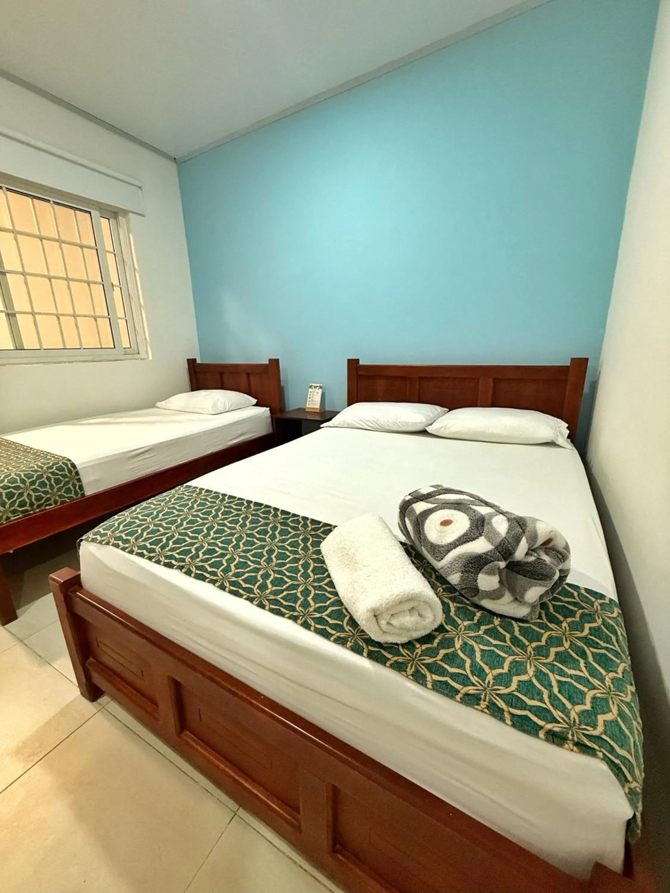 Photo of the whole room, Bed in Apartahotel Caribe Diez