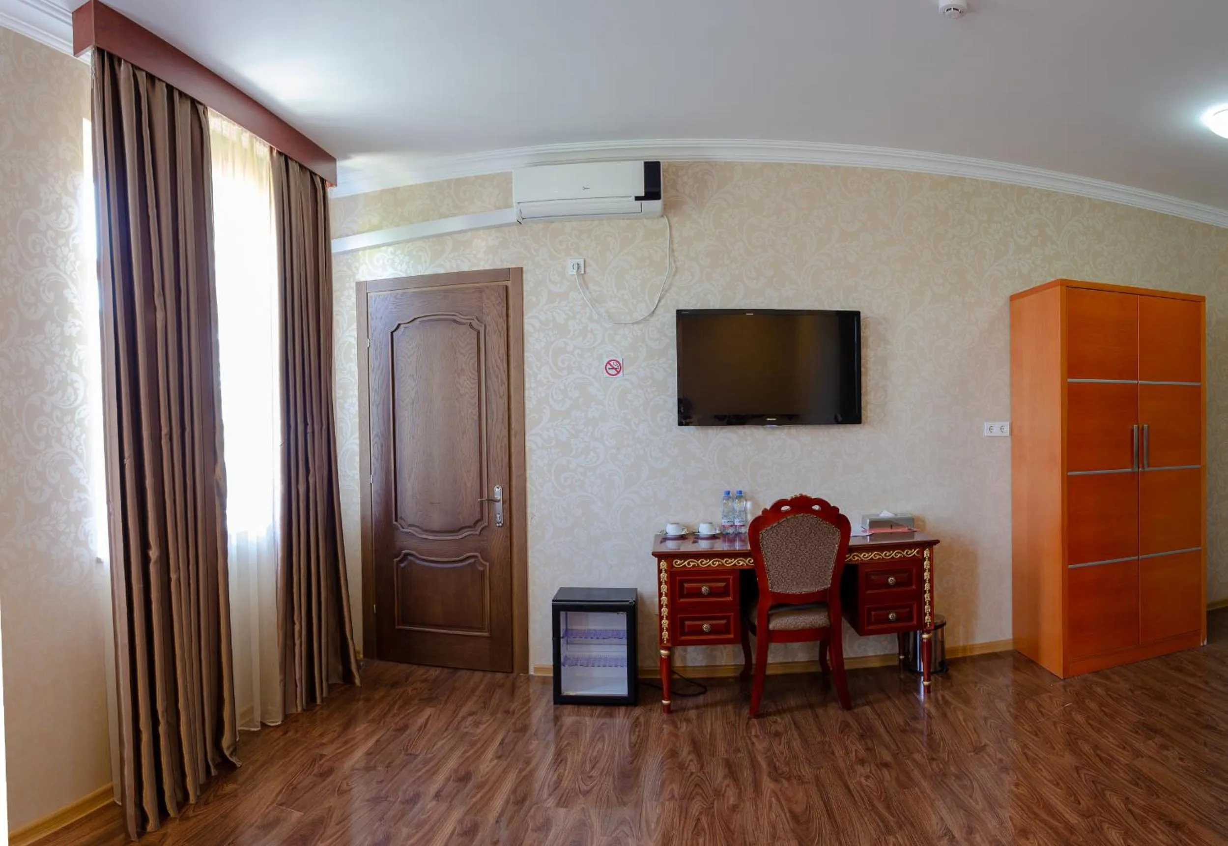 TV and multimedia in Dormitory Hualing Tbilisi