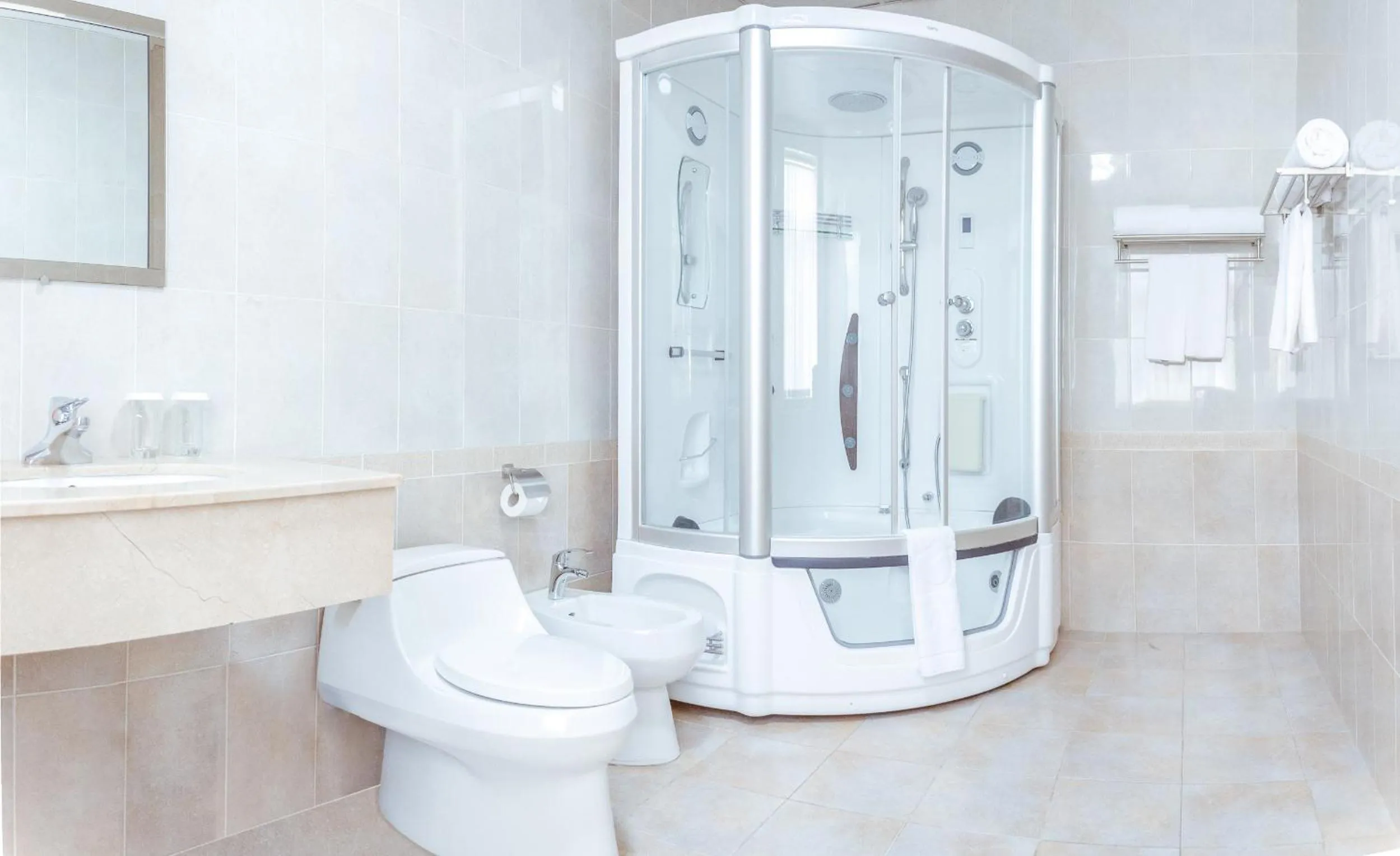 Shower in Dormitory Hualing Tbilisi