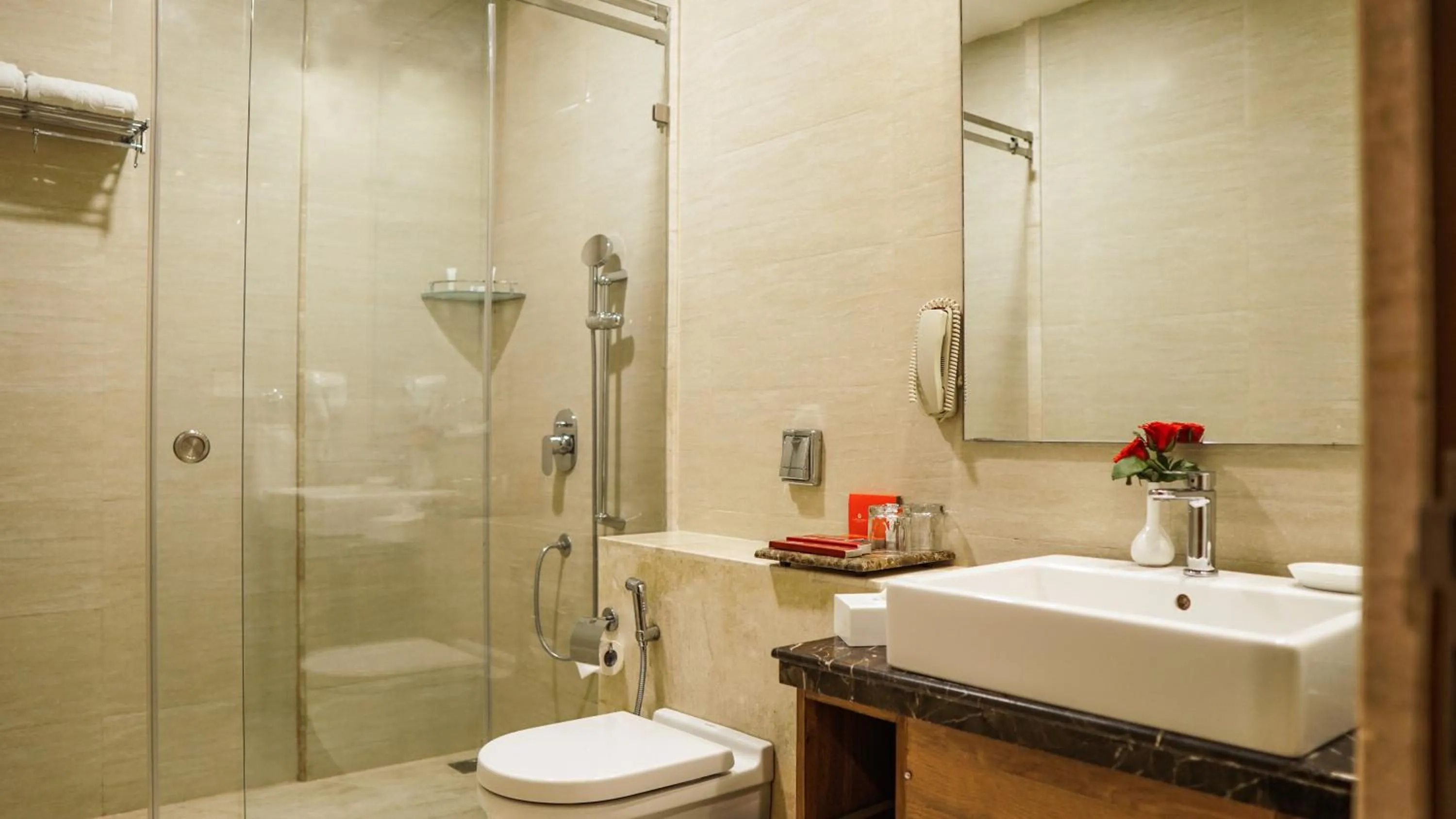 Bathroom in Hotel Centre Point