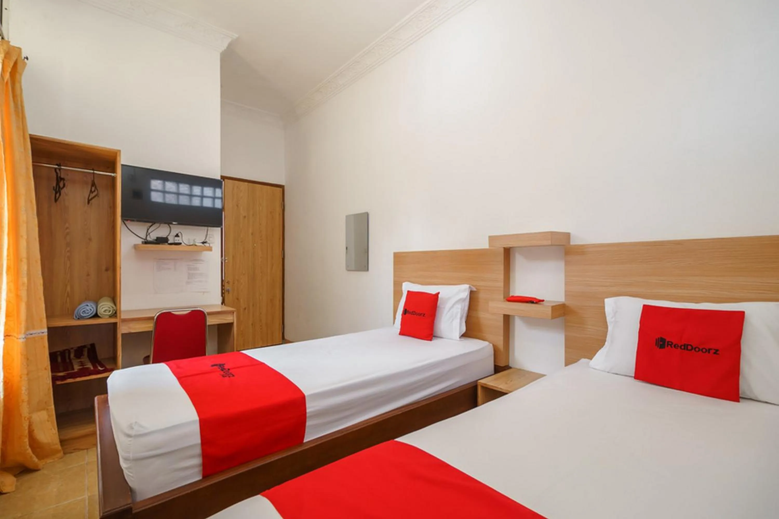 Bedroom, Bed in RedDoorz Syariah near Lahat Station
