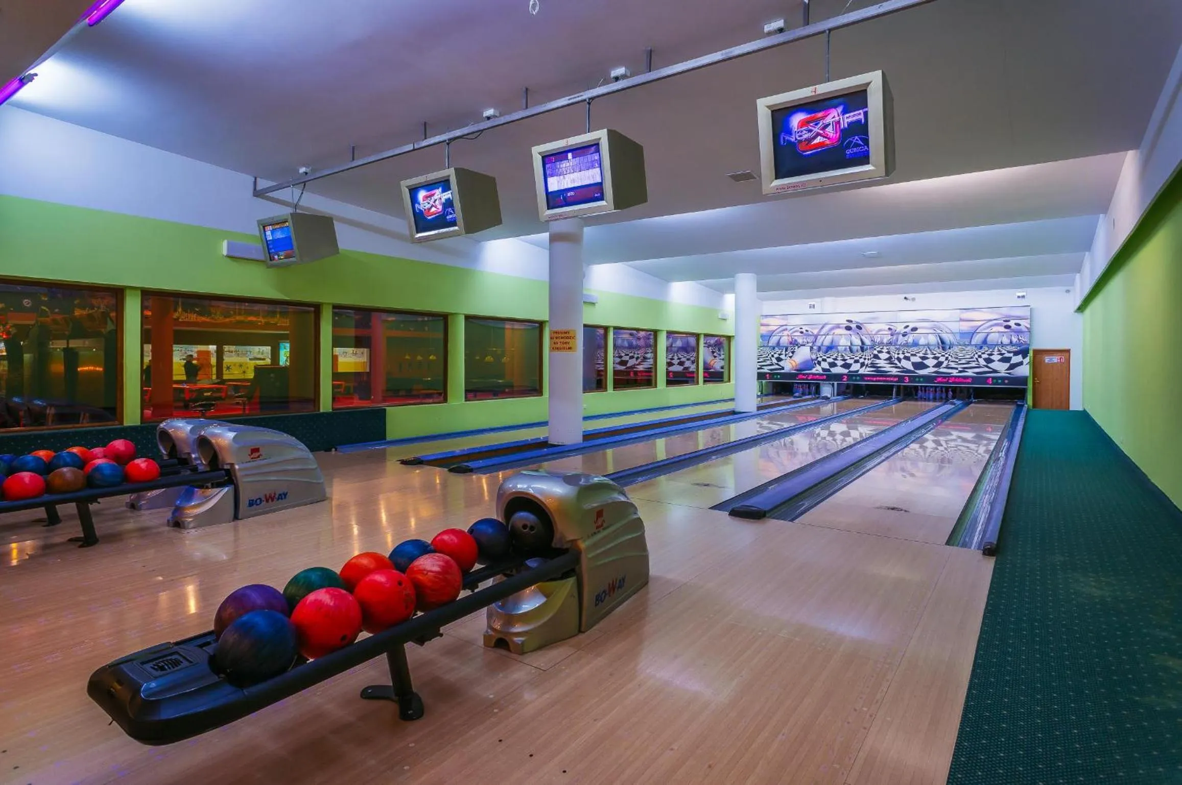 Bowling in Hotel Gołębiewski Mikołajki