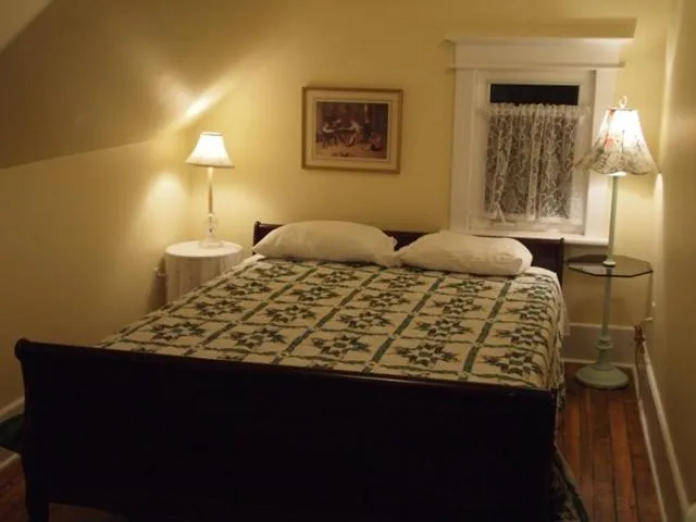 Bed in Lionheart Guest House