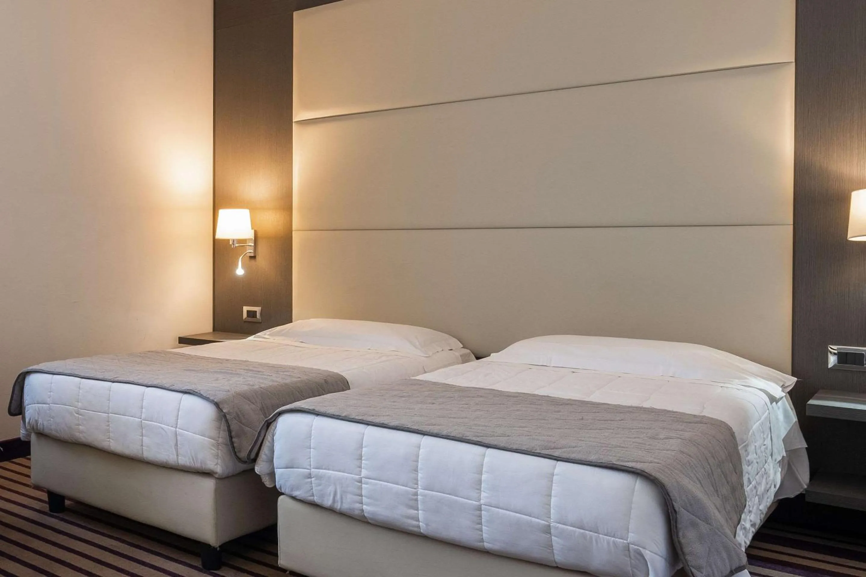 Bedroom, Bed in Quality Hotel Green Palace