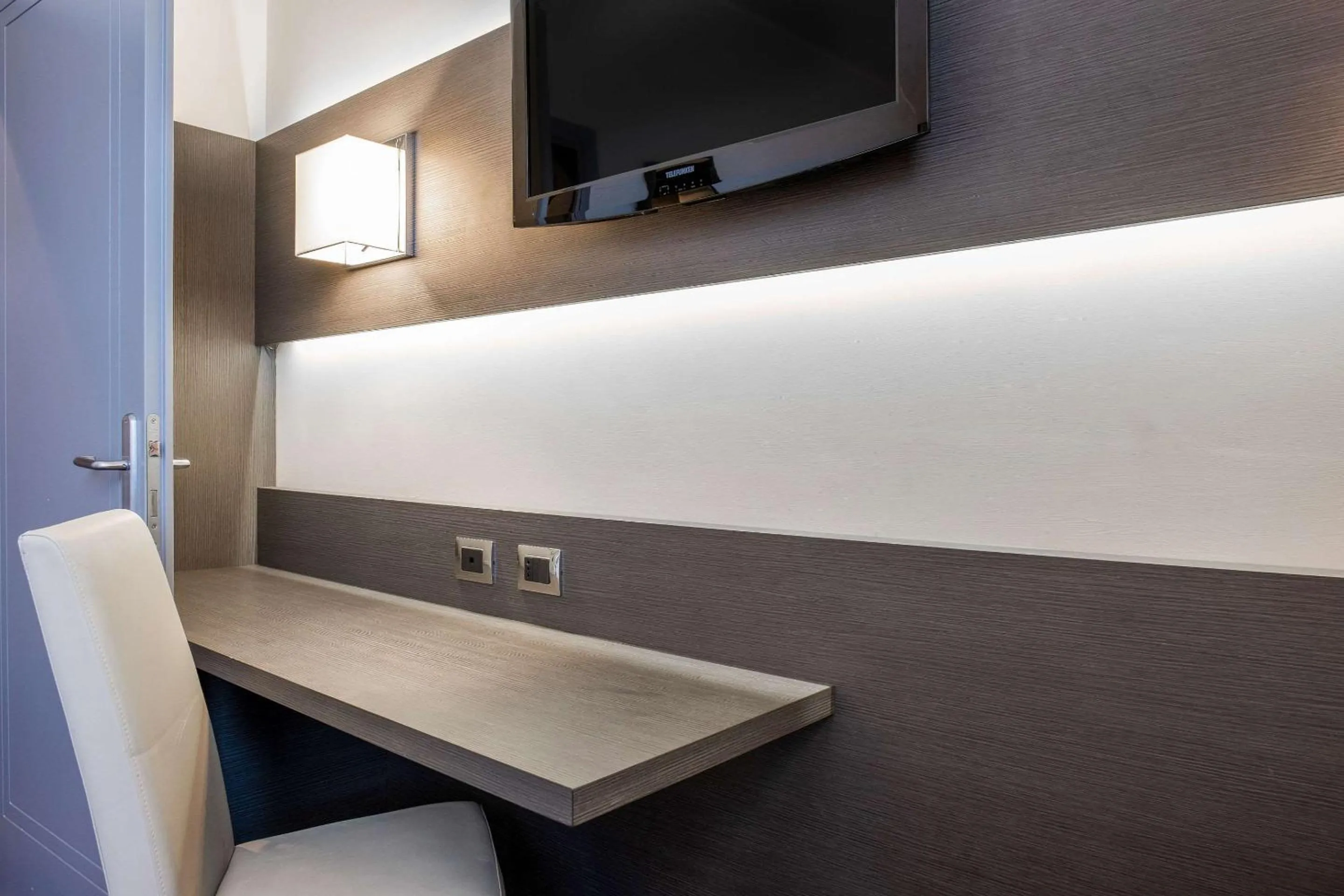 Bedroom in Quality Hotel Green Palace