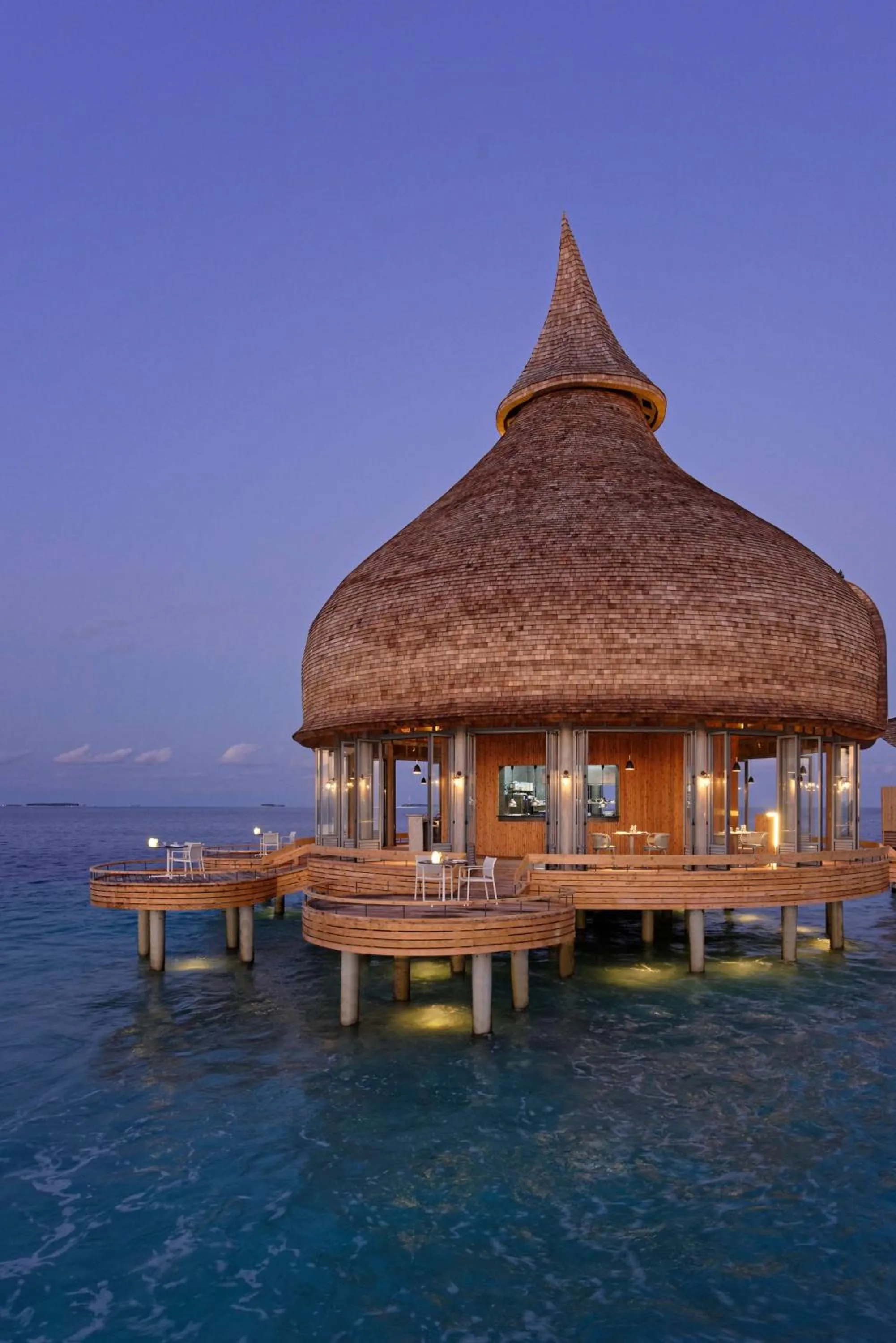 Restaurant/places to eat in OUTRIGGER Maldives Maafushivaru Resort - 25 percent discount on transfers for min 4 nights stay and more, valid for reservations between 01 July till 22 Dec 2025