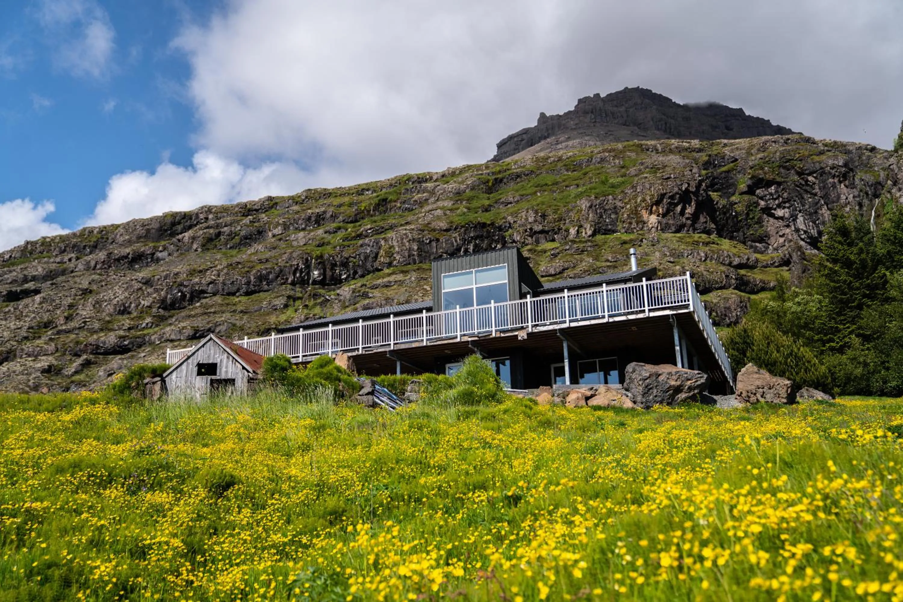 Property building in Ekra Glacier Lagoon