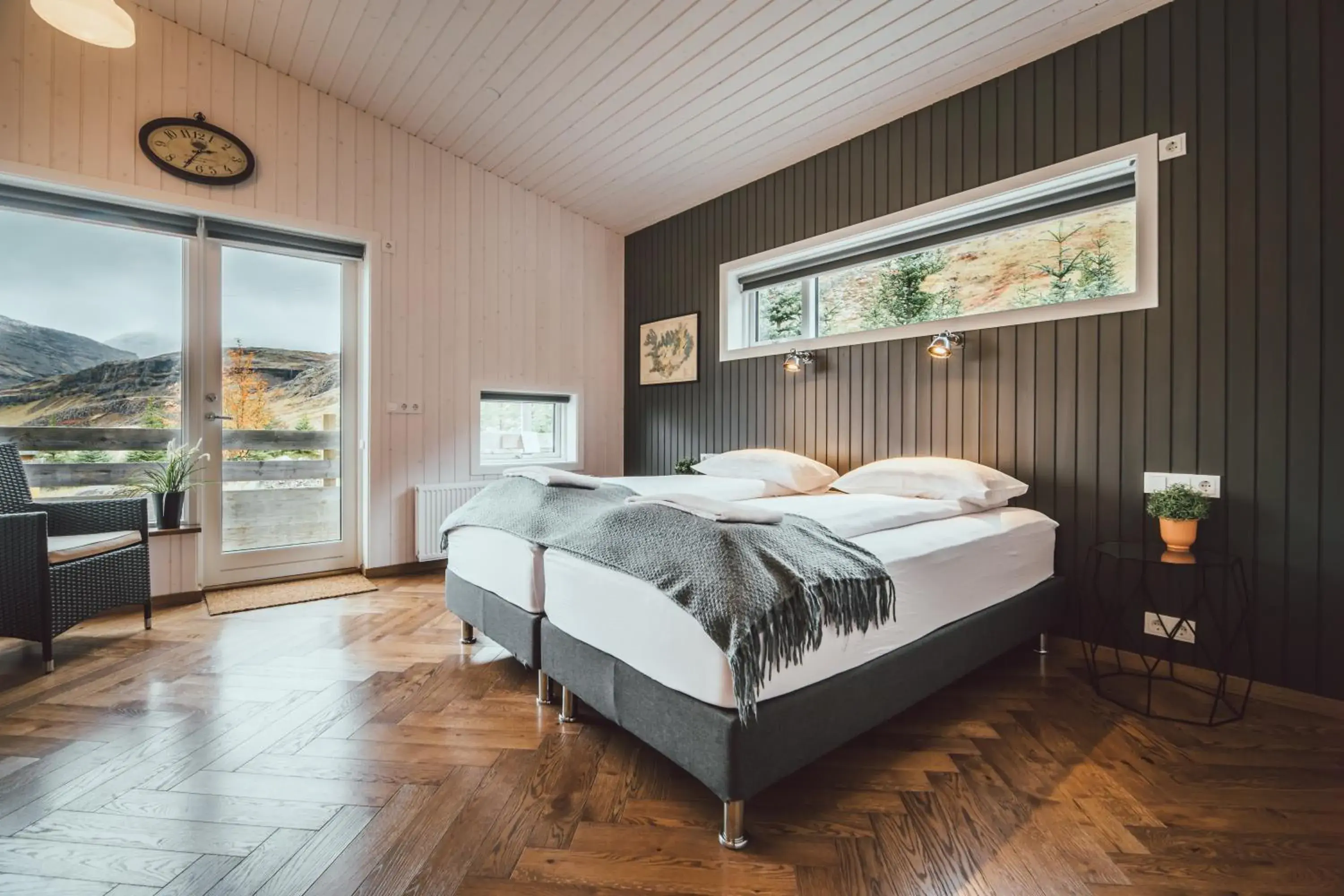 Twin Room with Private Bathroom in Ekra Glacier Lagoon Twin Room with Private Bathroom in Ekra Glacier Lagoon