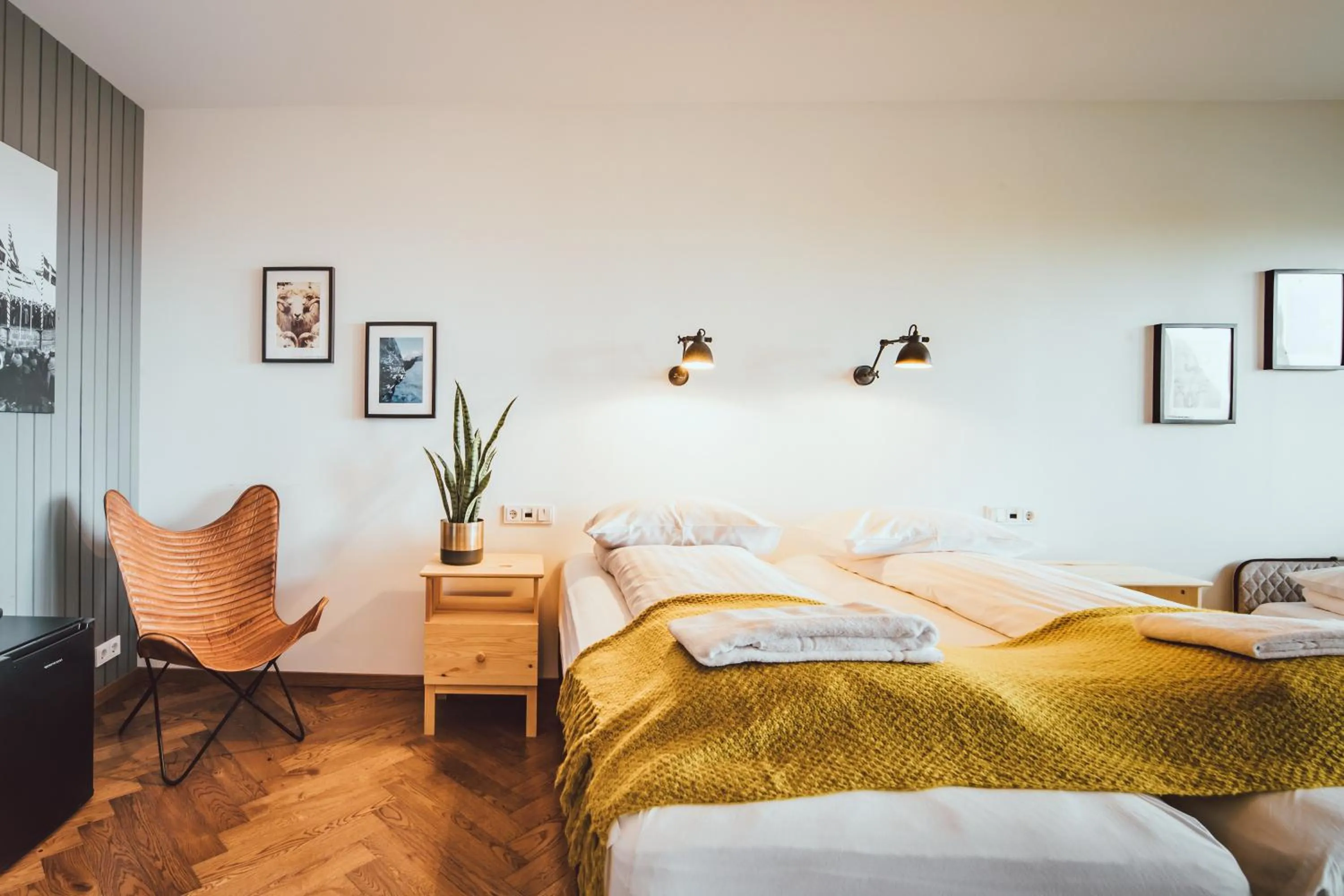 Bed in Ekra Glacier Lagoon