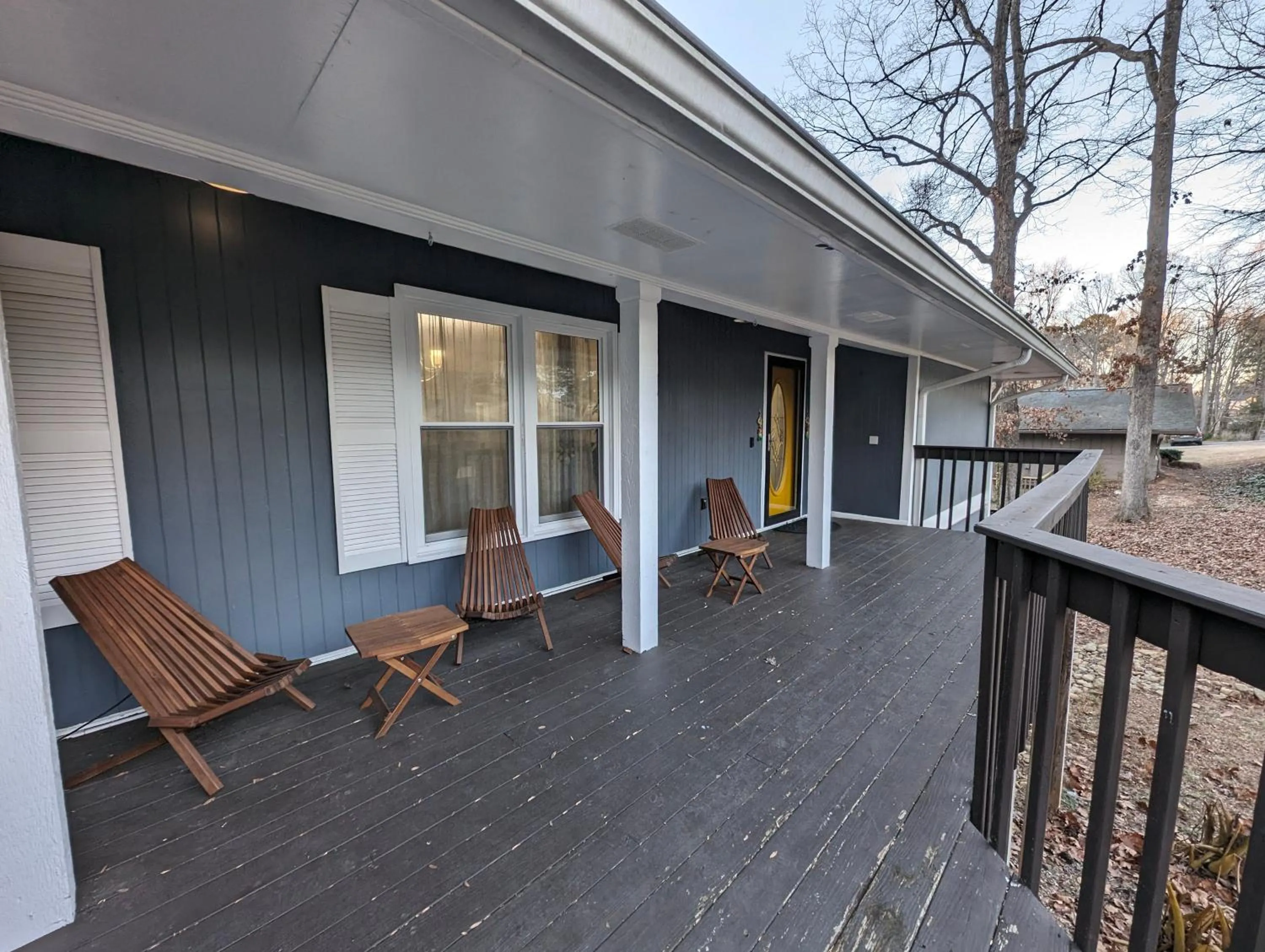 Property building in Modern Luxe Family & Groups Friendly Bungalow with Patio & Workspace