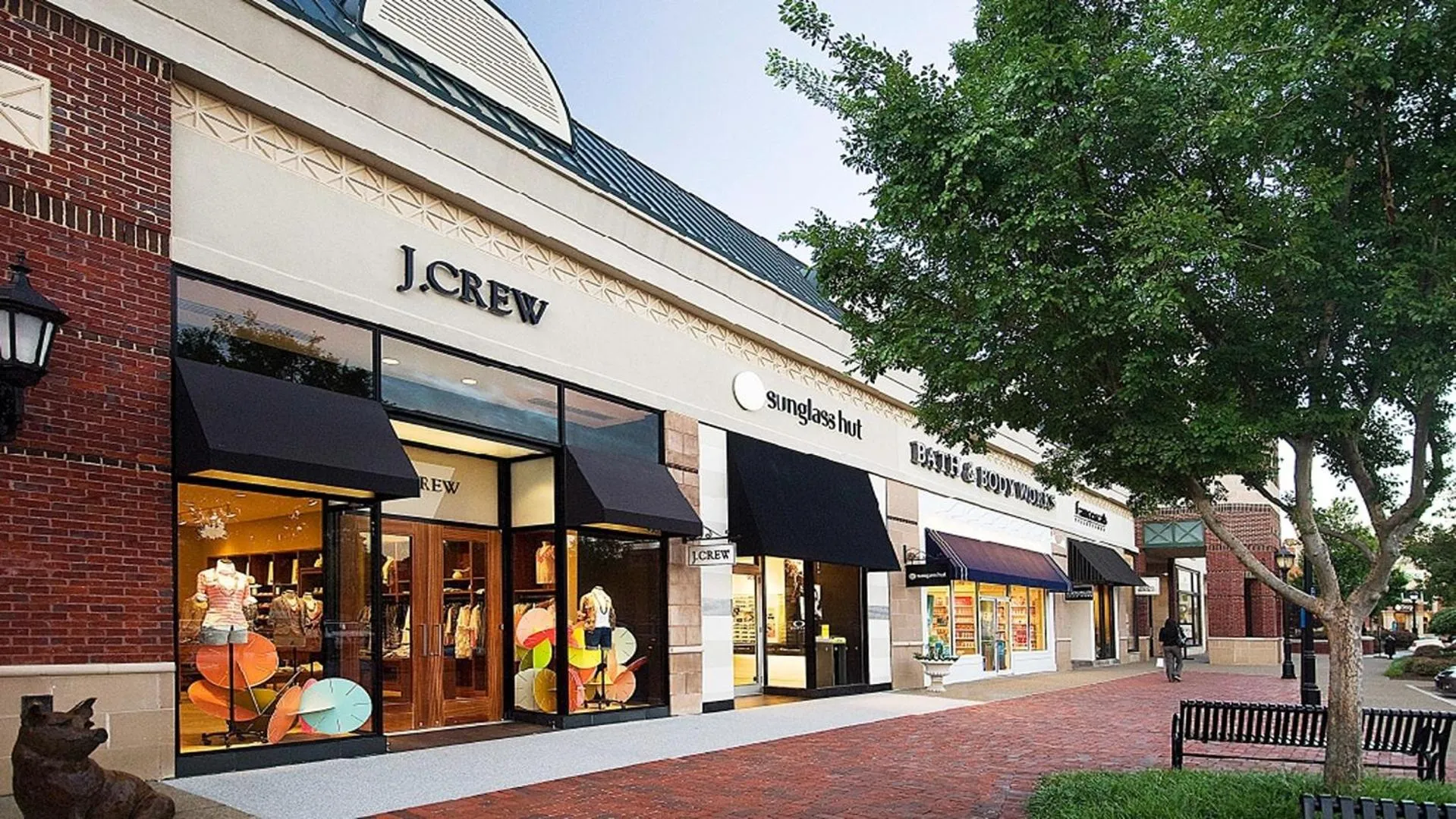 Nearby landmark in Modern Luxe Family & Groups Friendly Bungalow with Patio & Workspace