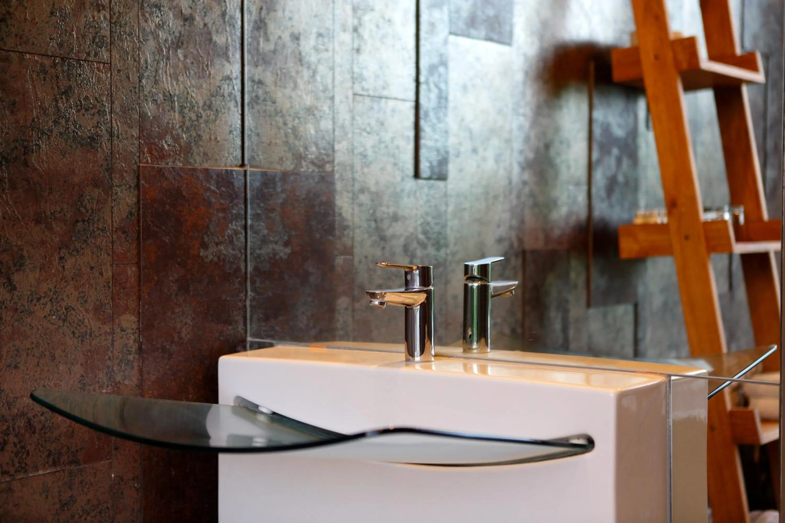 Bathroom in Sandhya Villa Canggu Echo Beach