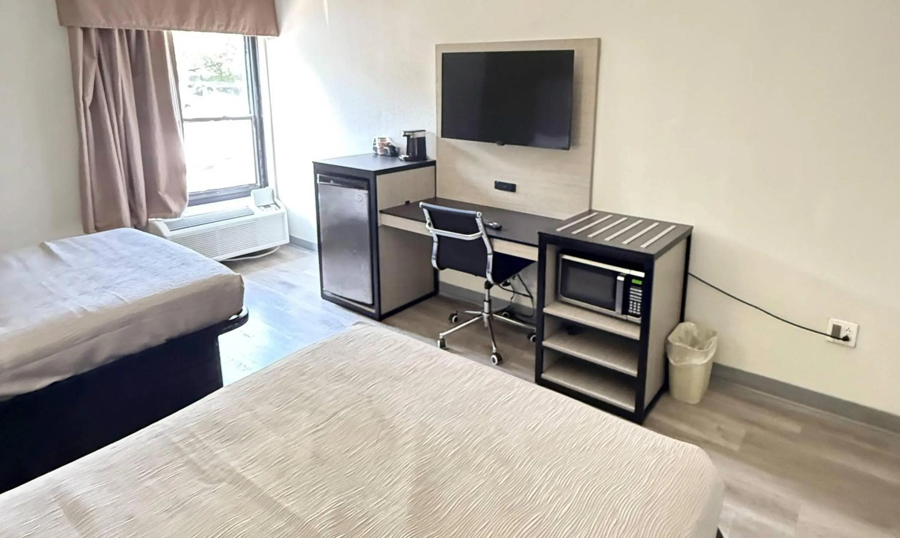 Bedroom, Bed in Quality Inn & Suites Thomasville I-85