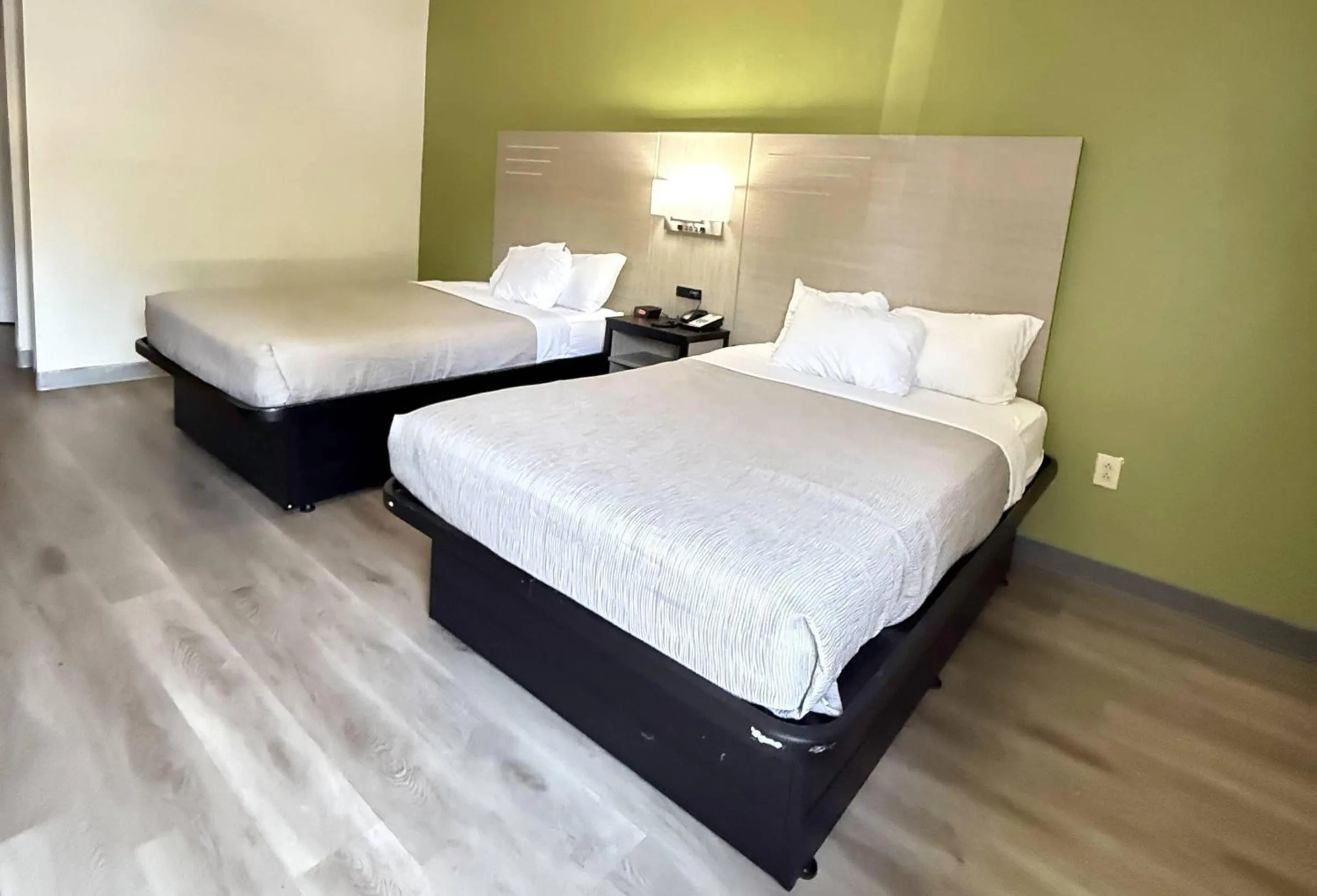 Bedroom, Bed in Quality Inn & Suites Thomasville I-85