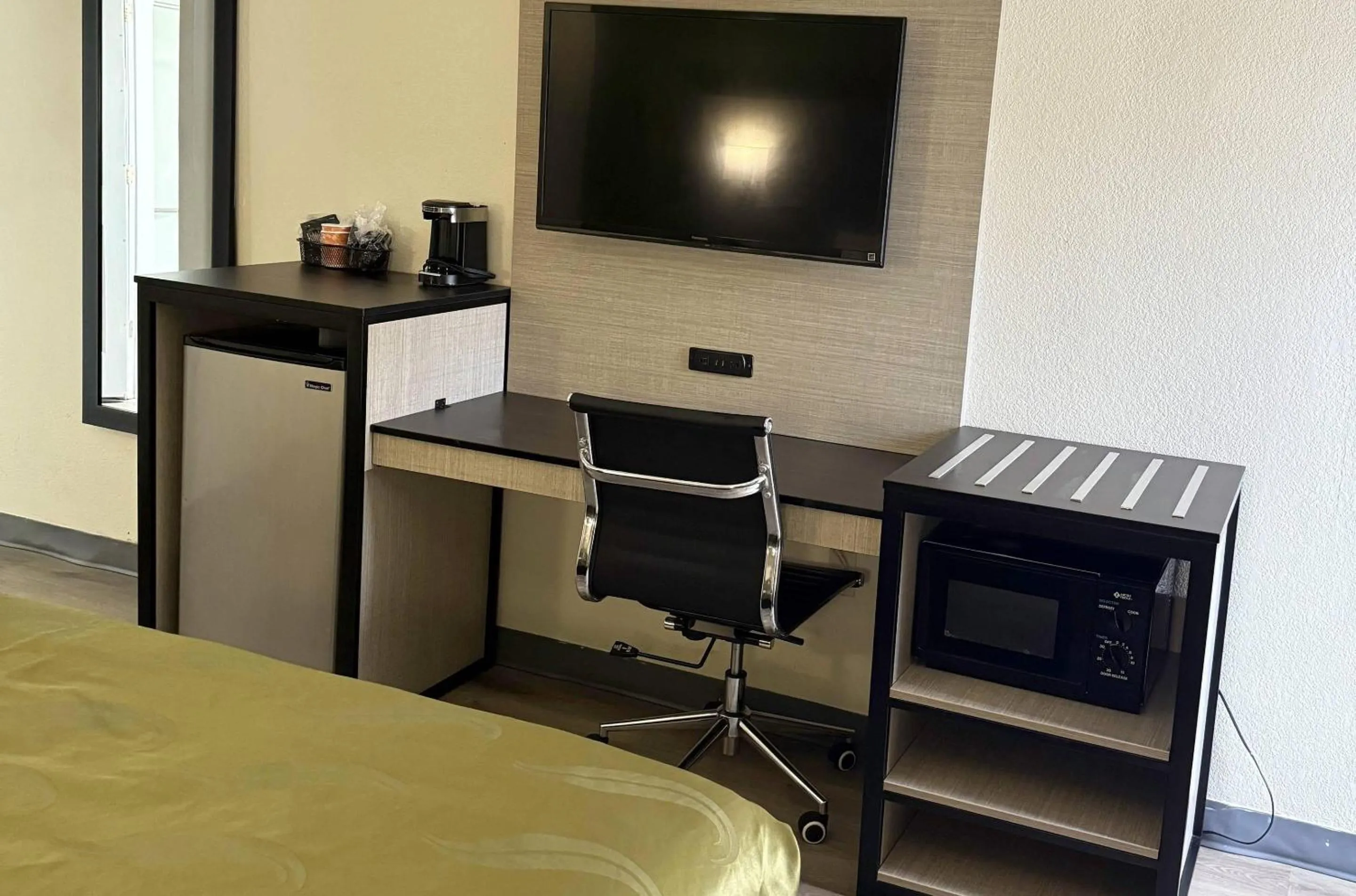 Bedroom in Quality Inn & Suites Thomasville I-85