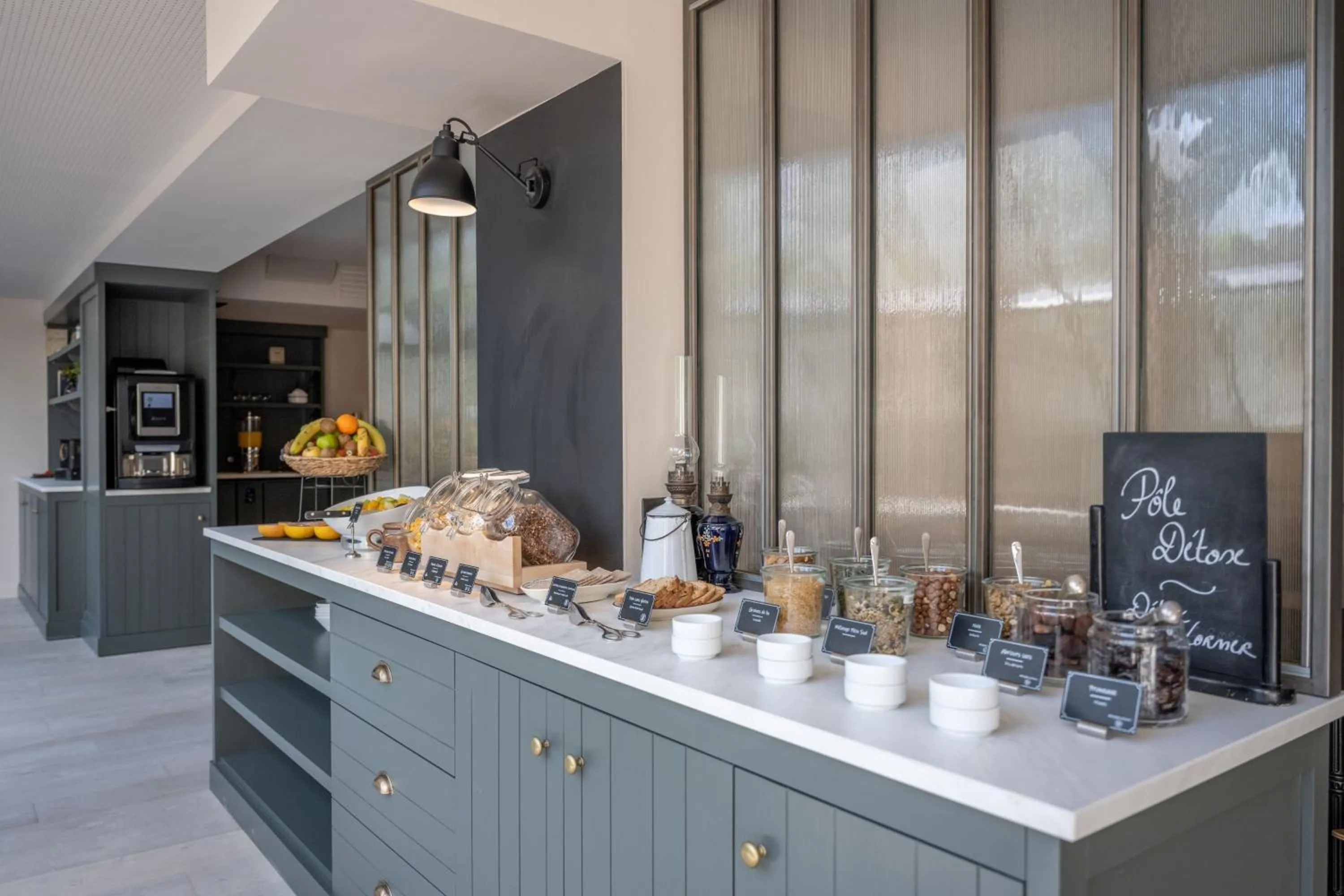 Food and drinks in Le Saint-Nicolas