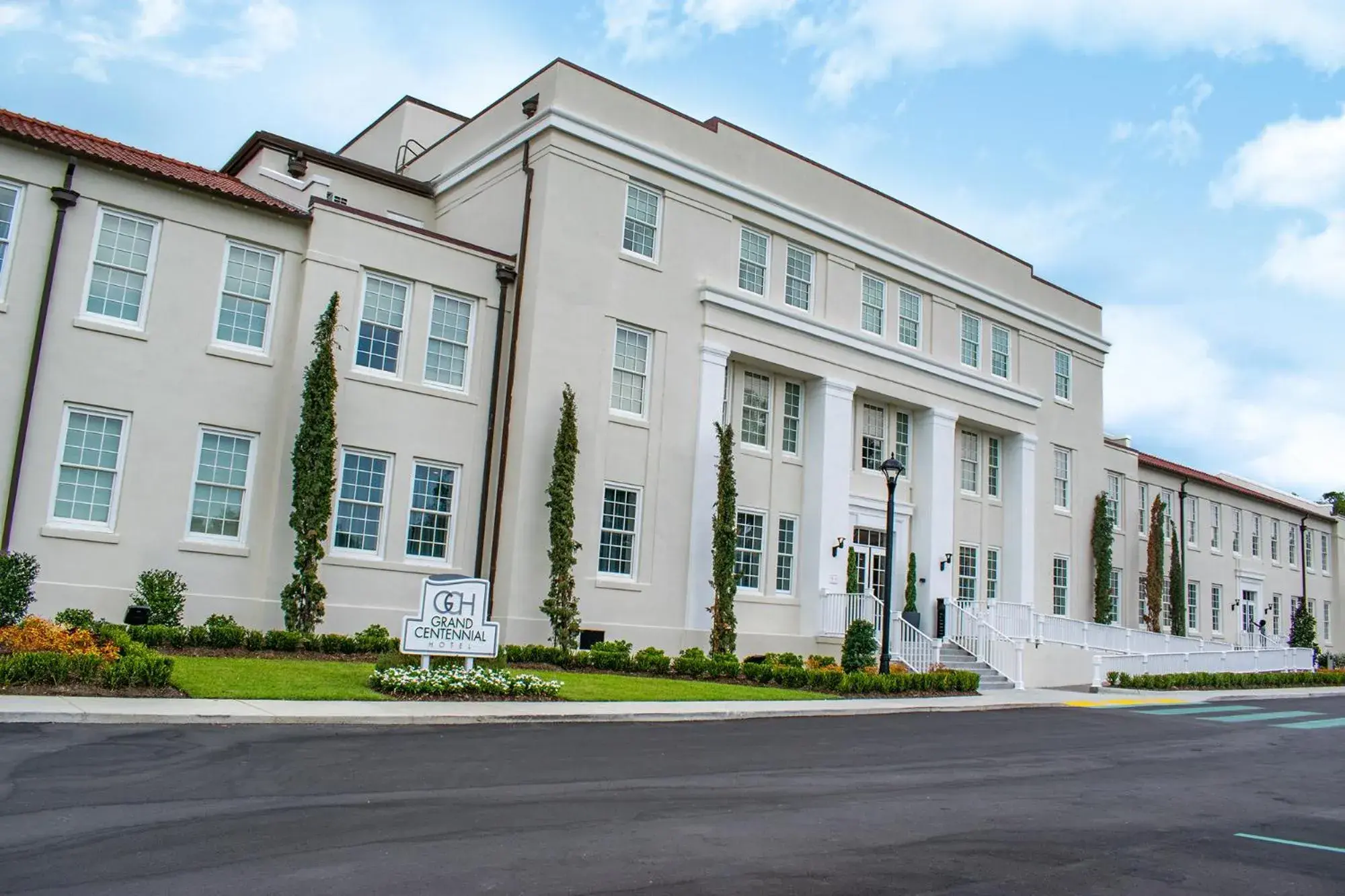 Standard King Grand Centennial in Centennial Plaza Resort Gulfport Standard King Grand Centennial in Centennial Plaza Resort Gulfport