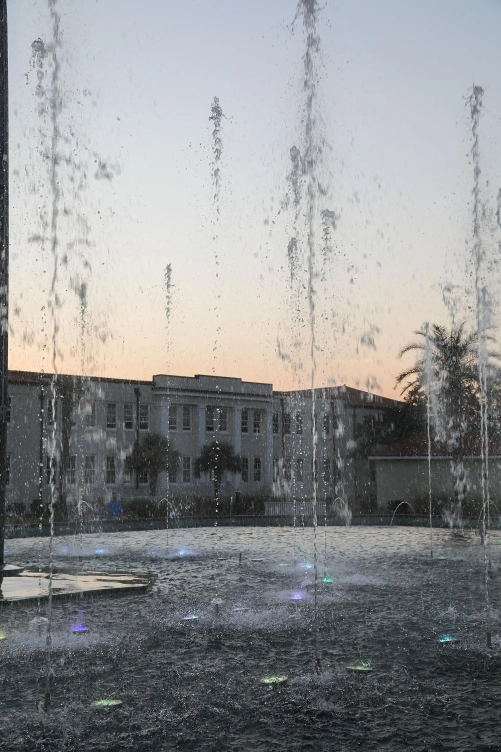 Property building in Centennial Plaza Resort Gulfport