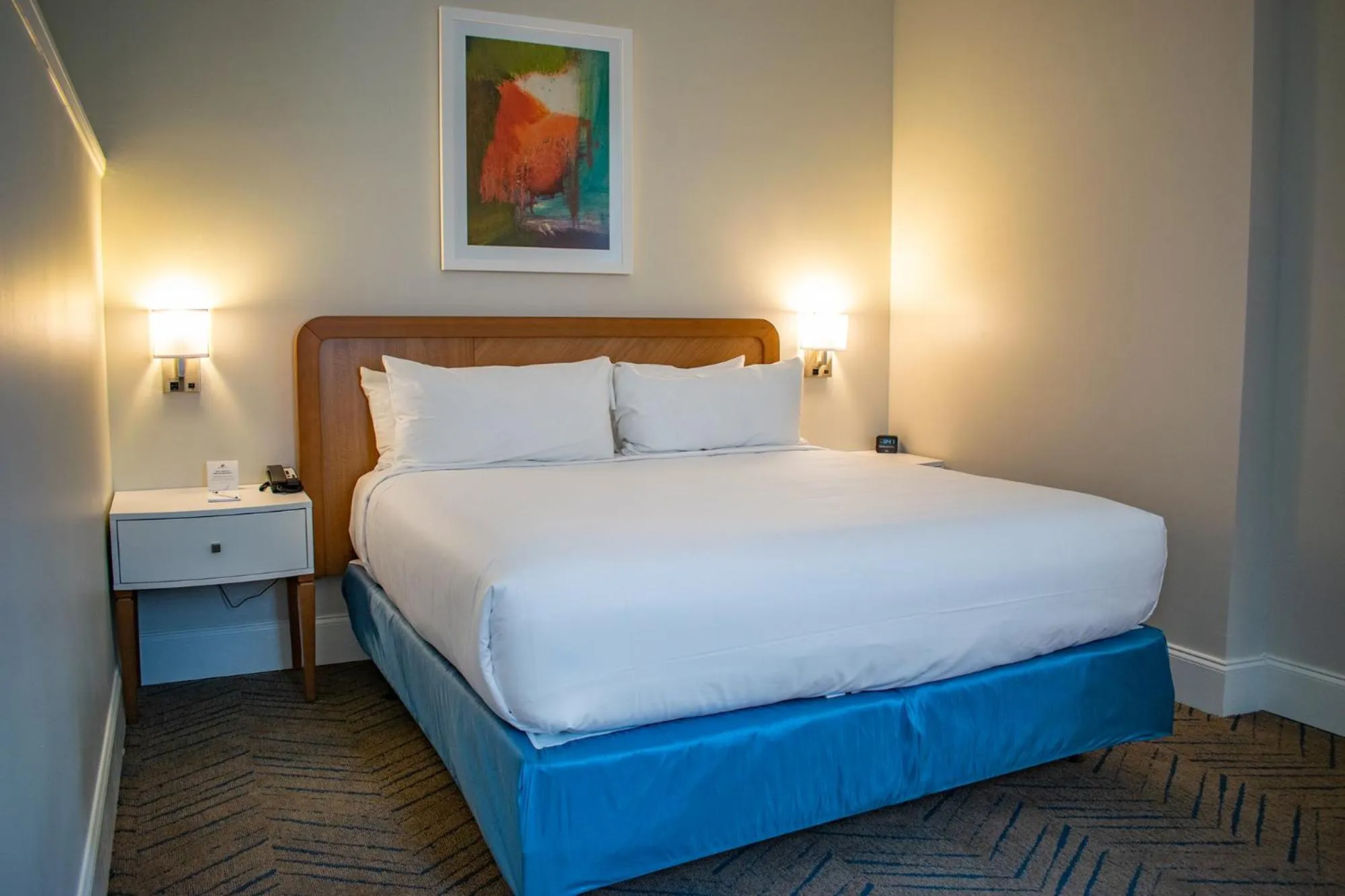 Bed in Centennial Plaza Resort Gulfport