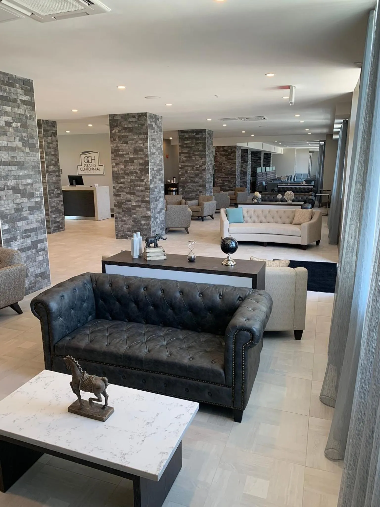 Lobby or reception in Centennial Plaza Resort Gulfport