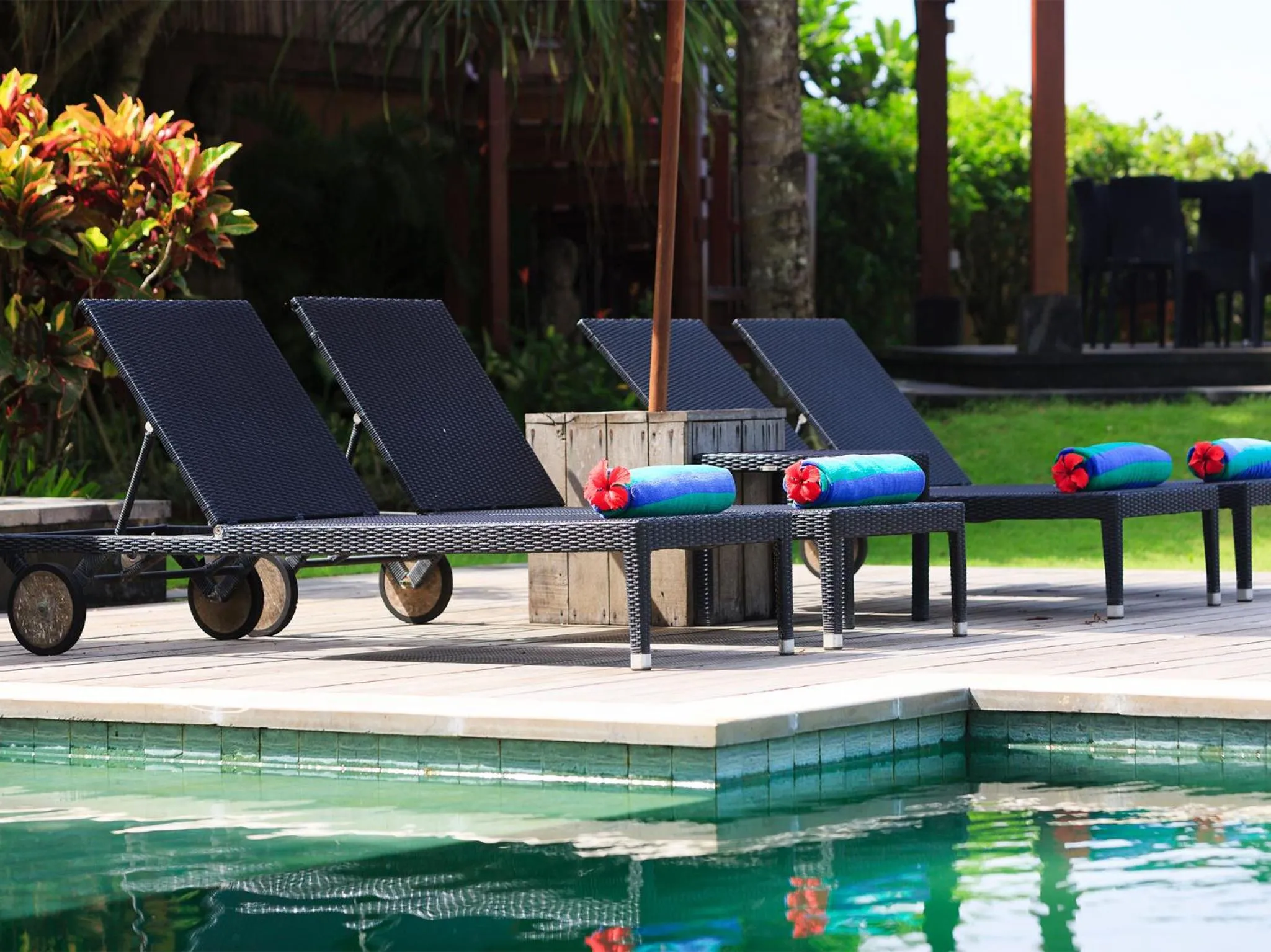 Garden in Villa Maridadi by Elite Havens