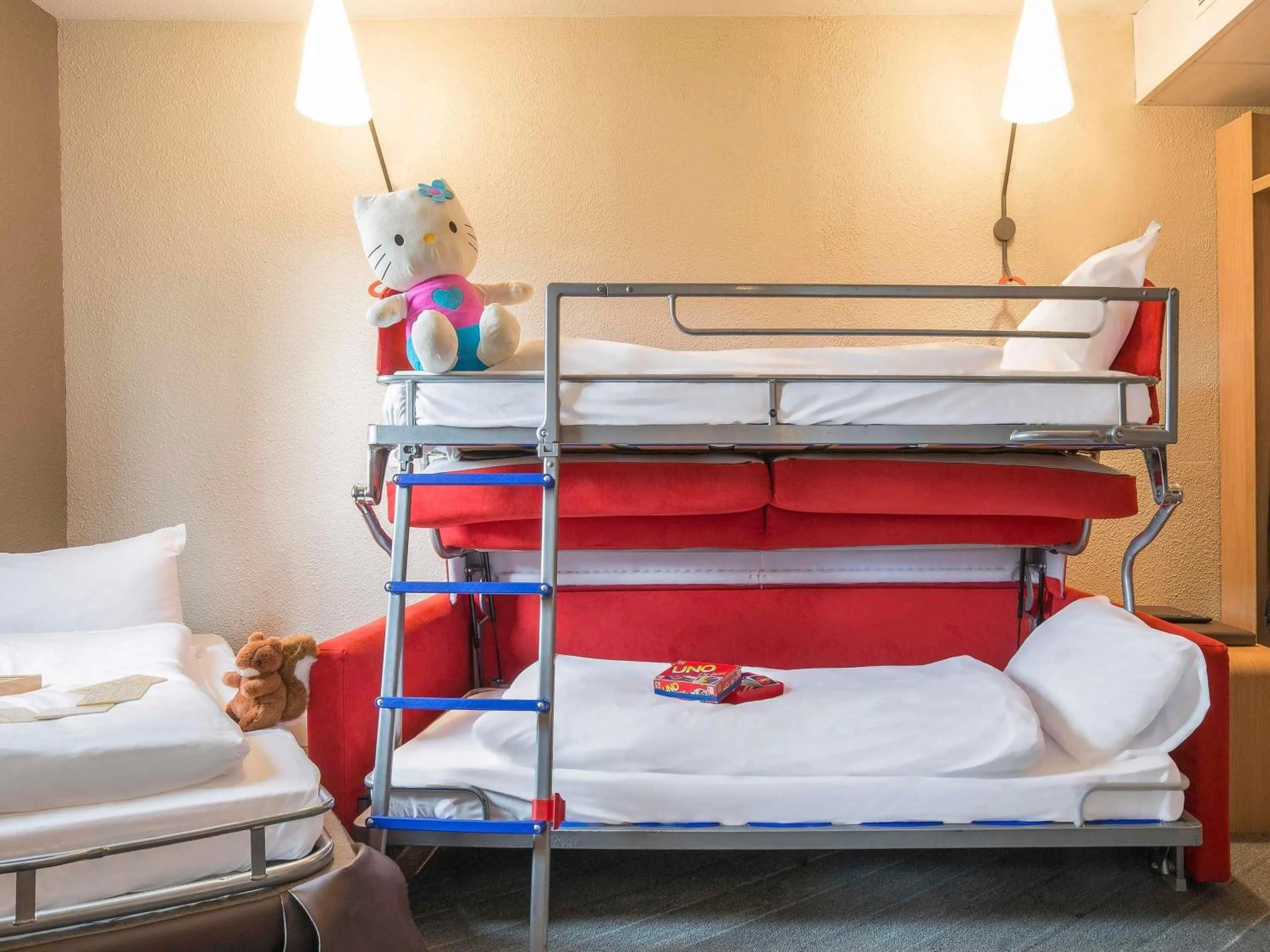 Bedroom, Bed in Hotel ibis Narbonne