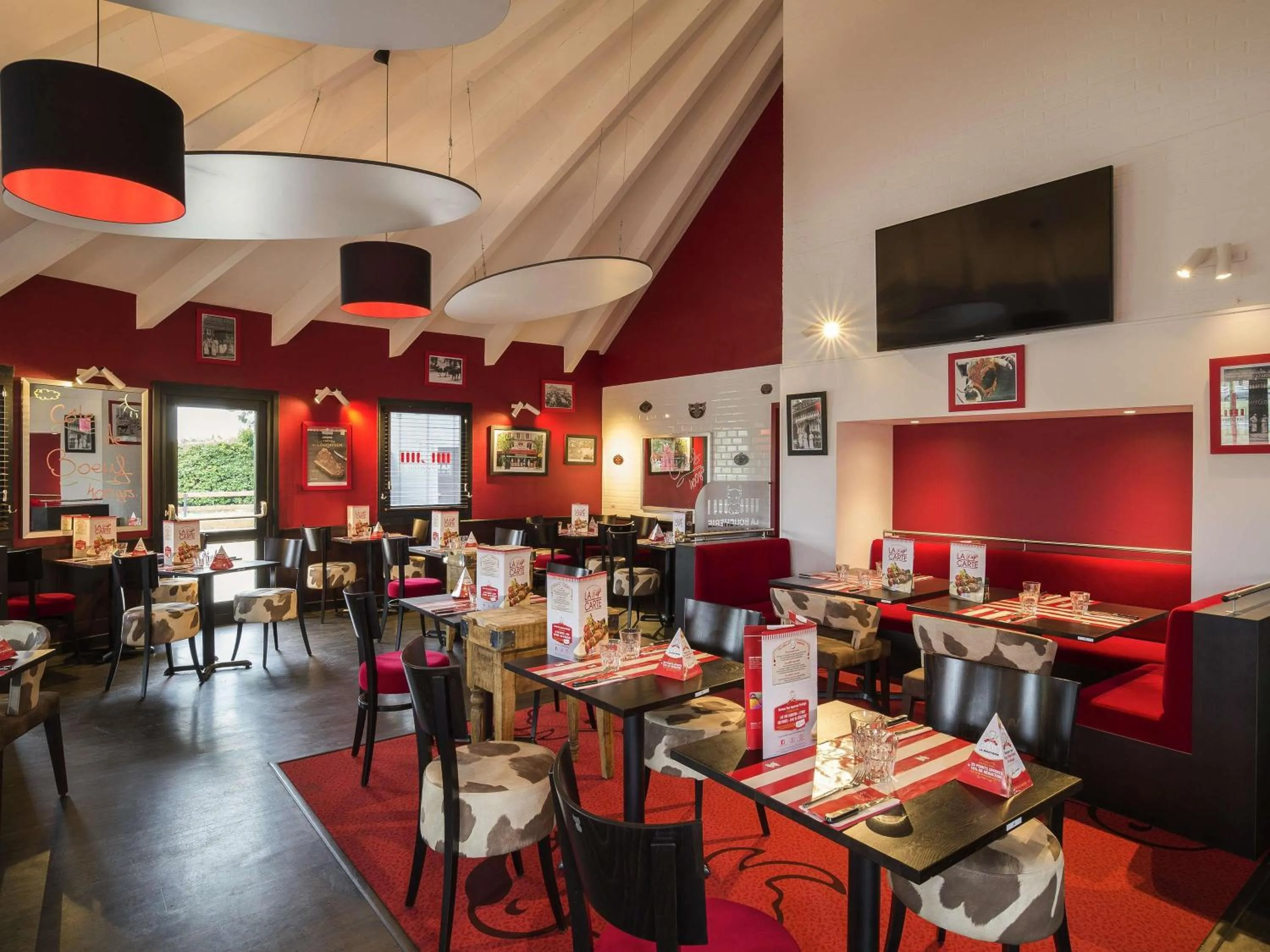 Restaurant/places to eat in Hotel ibis Narbonne