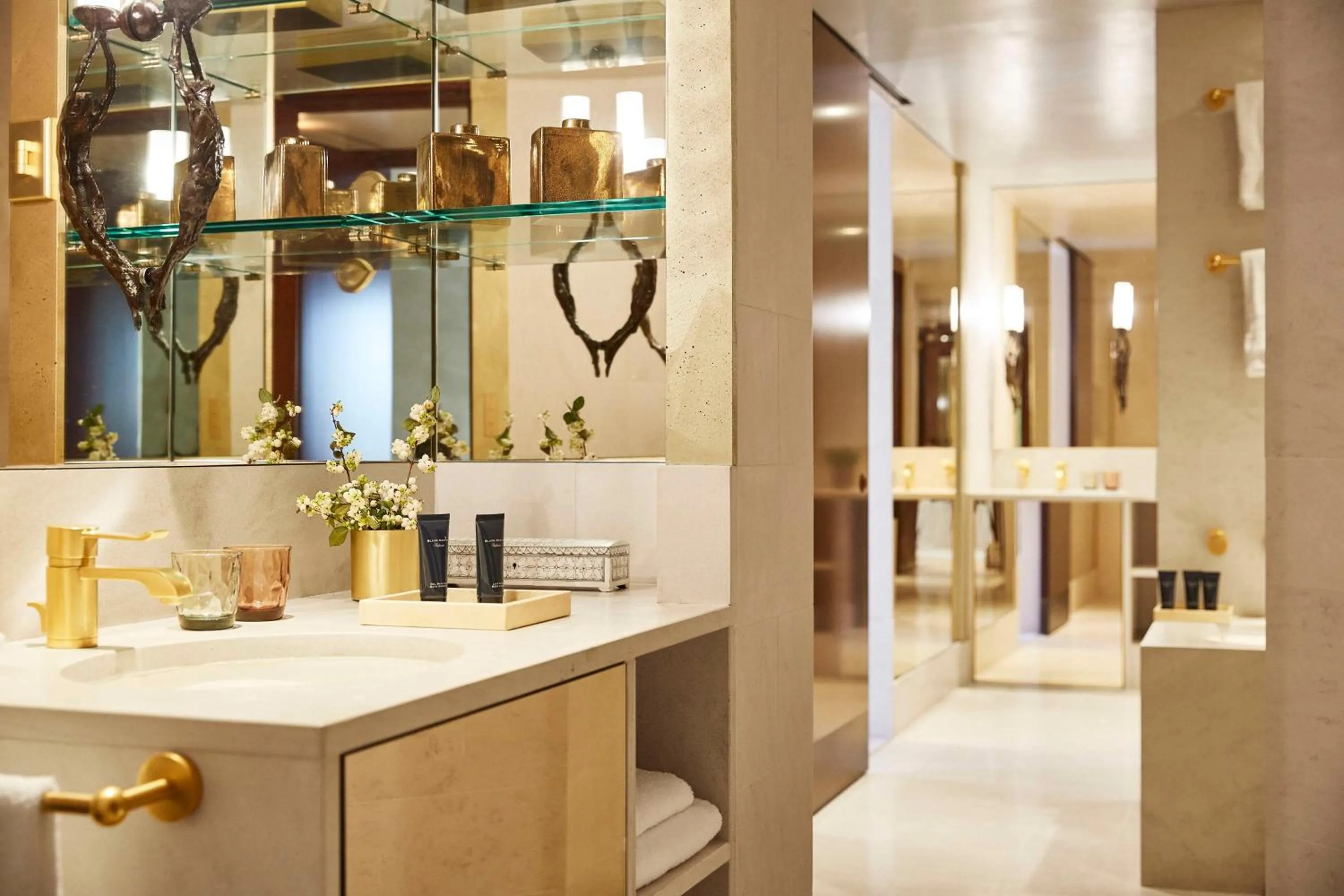 Bathroom in Park Hyatt Paris - Vendôme