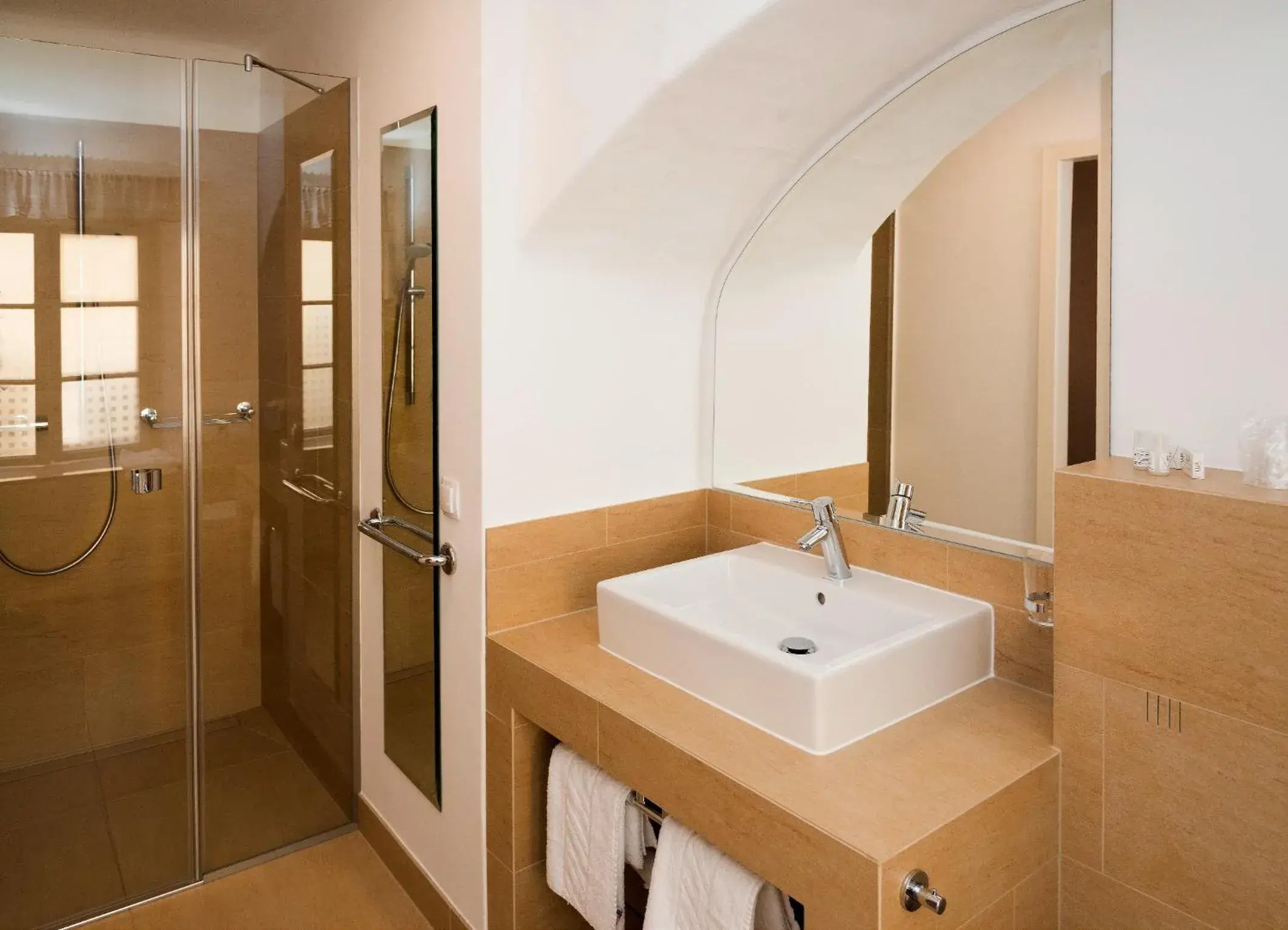 Single Room in Madar Café Restaurant zum Fürsten Single Room in Madar Café Restaurant zum Fürsten