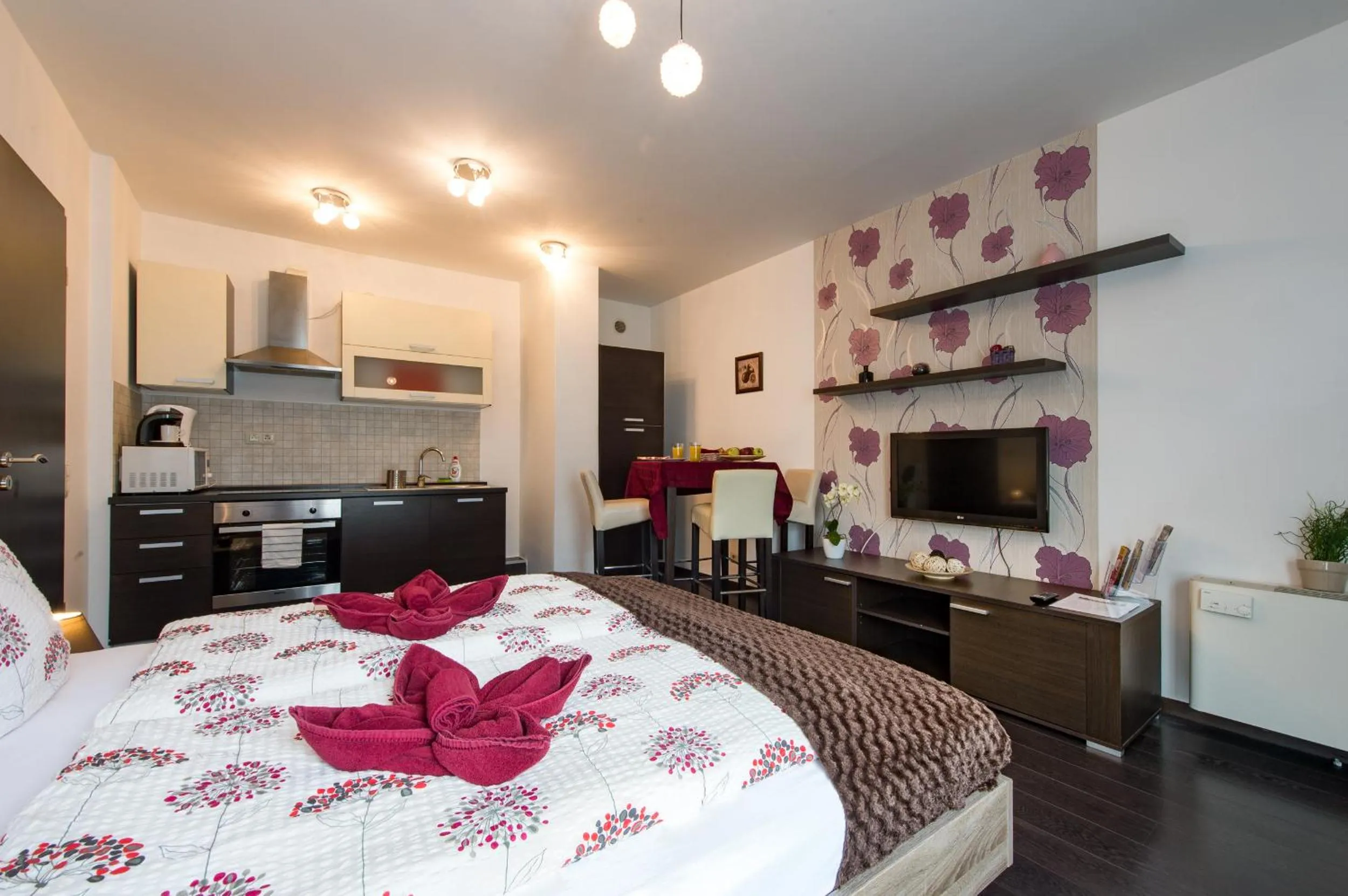 Living room, Bed in Budapest Center Residence