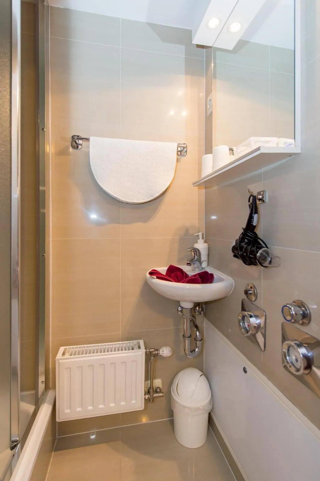 Shower in Budapest Center Residence